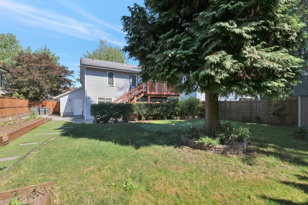 









6027


Morgan

Drive,
Surrey,




BC
V3S 3L9

