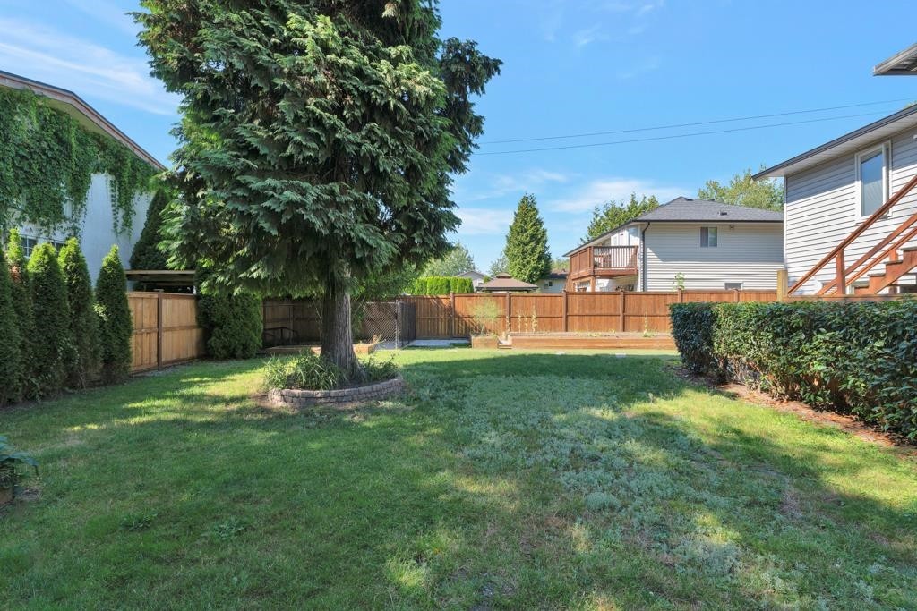 









6027


Morgan

Drive,
Surrey,




BC
V3S 3L9

