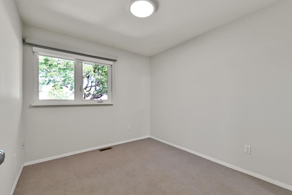 









6027


Morgan

Drive,
Surrey,




BC
V3S 3L9

