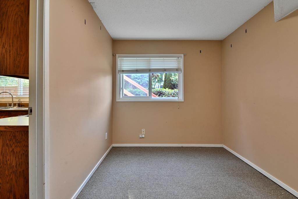 









6027


Morgan

Drive,
Surrey,




BC
V3S 3L9

