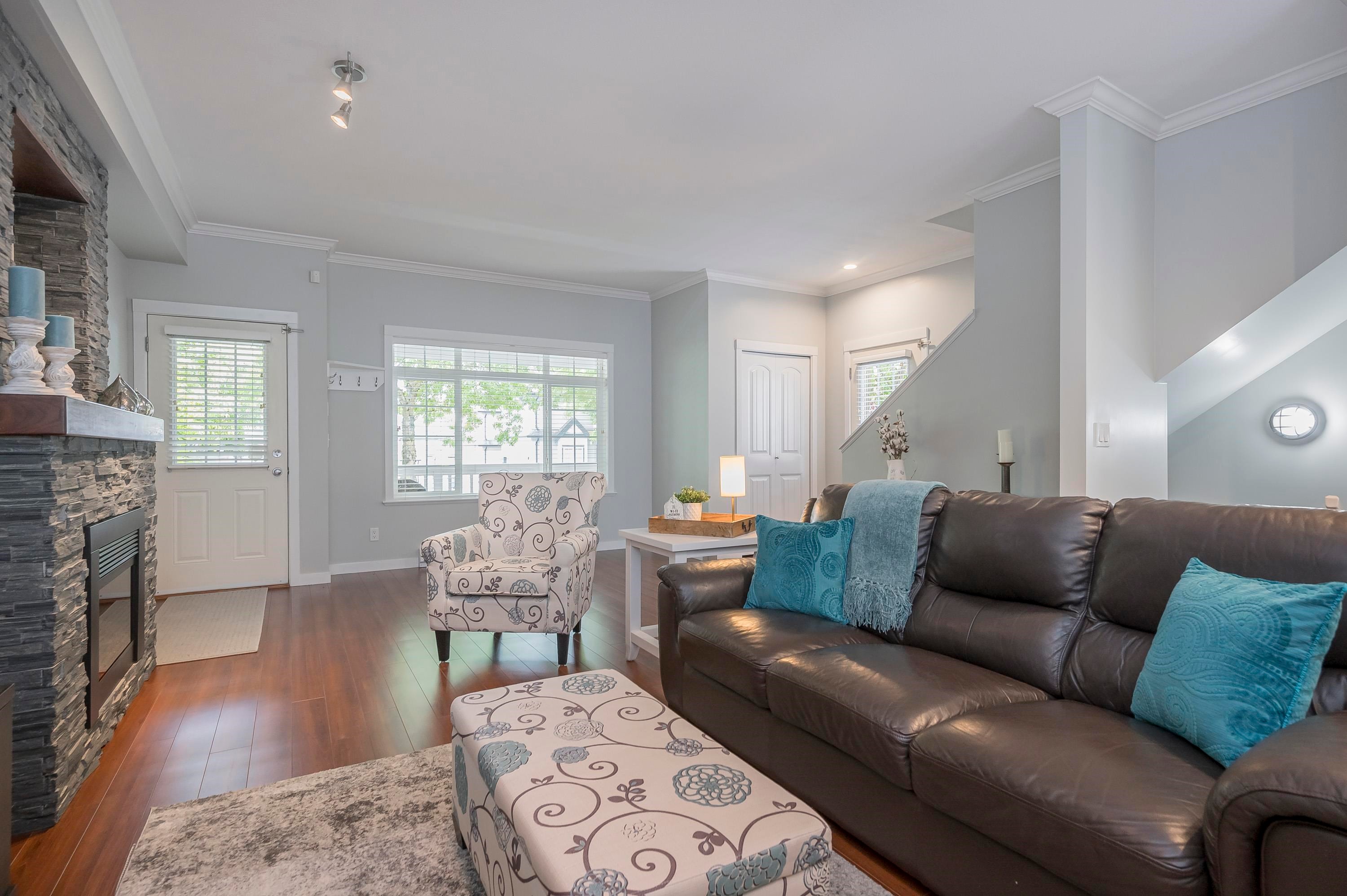 









6852


193

Street, 62,
Surrey,




BC
V4N 0C8

