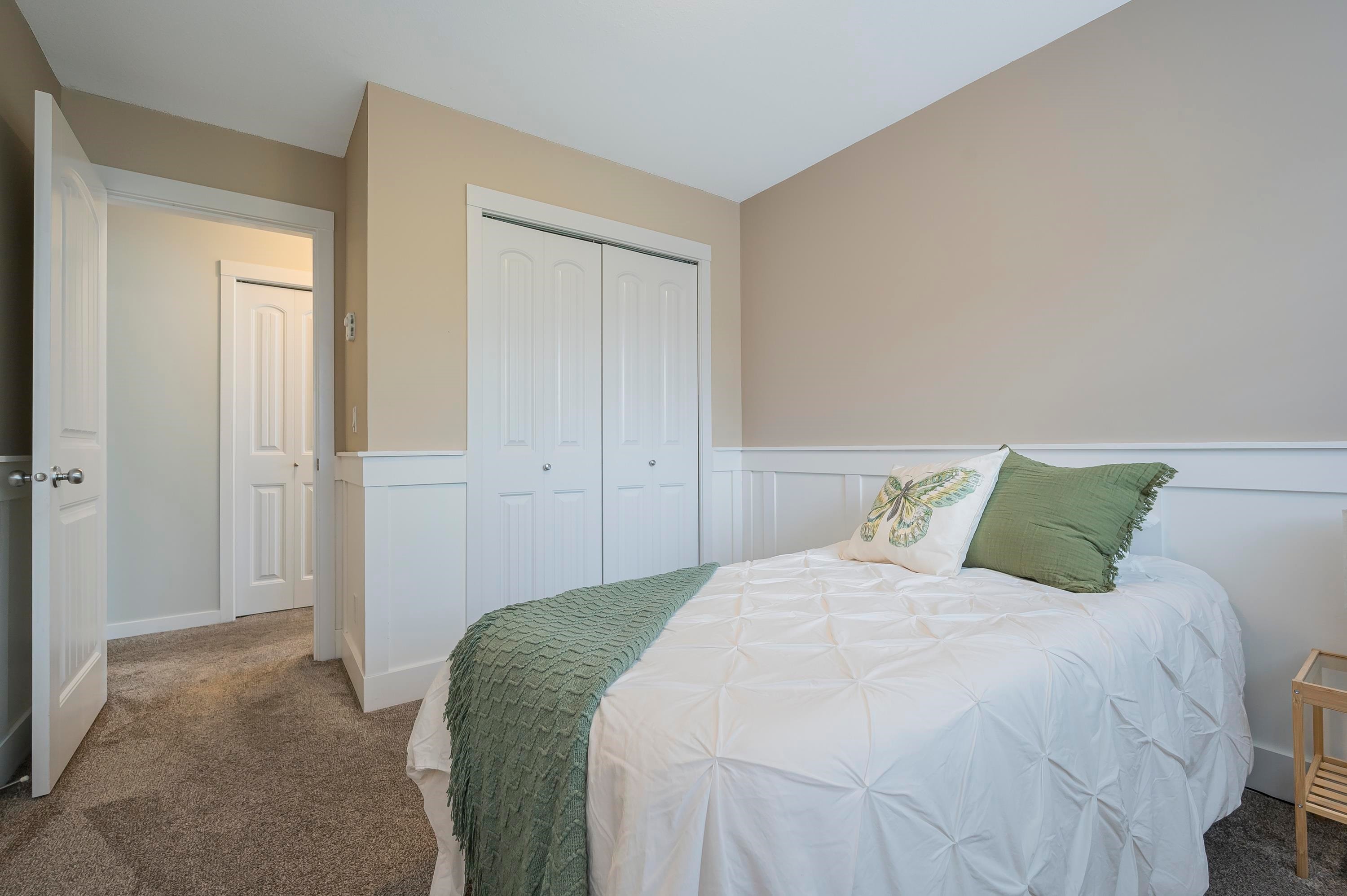 









6852


193

Street, 62,
Surrey,




BC
V4N 0C8

