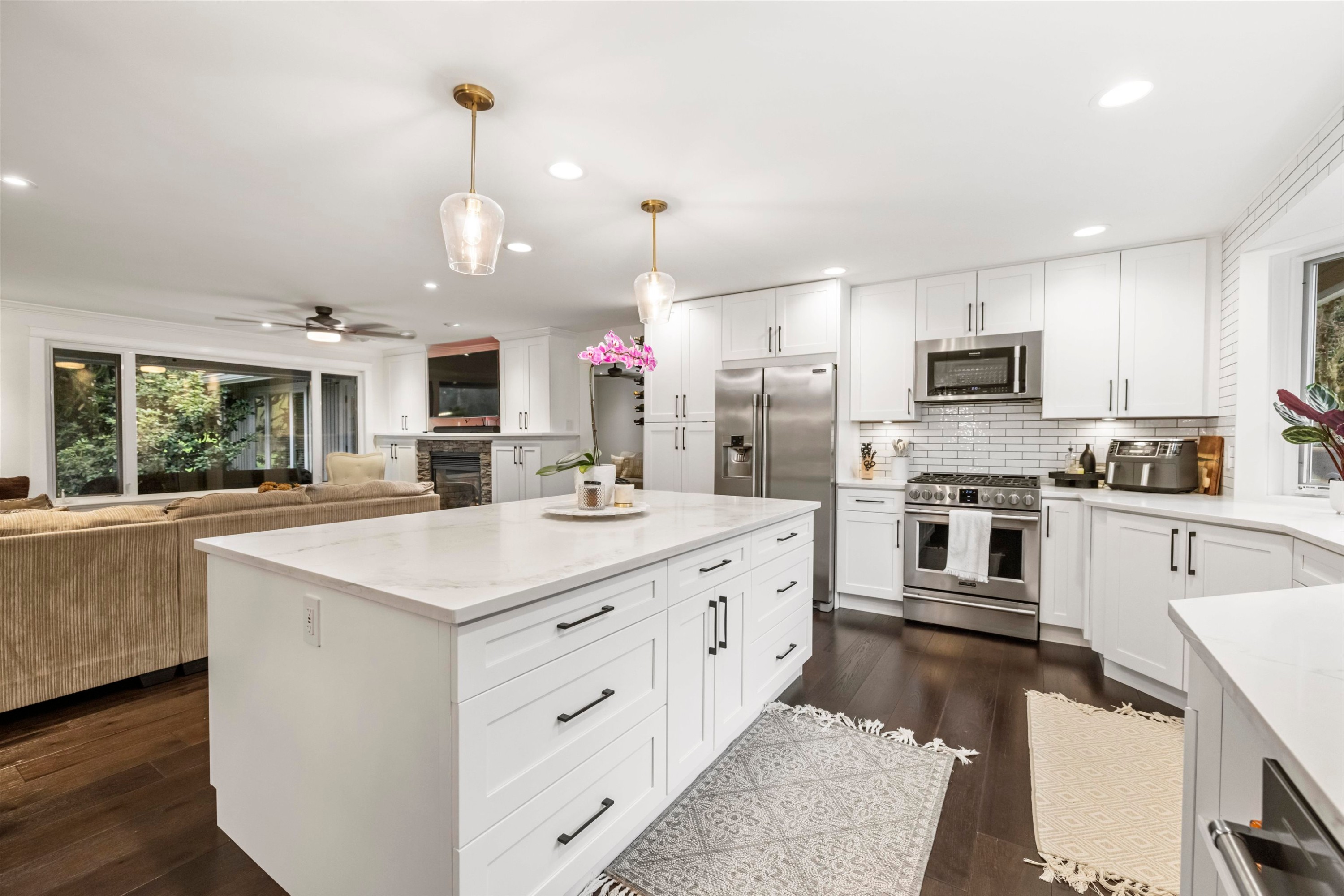 









27720


Joanita

Place,
Abbotsford,




BC
V4X 2C3

