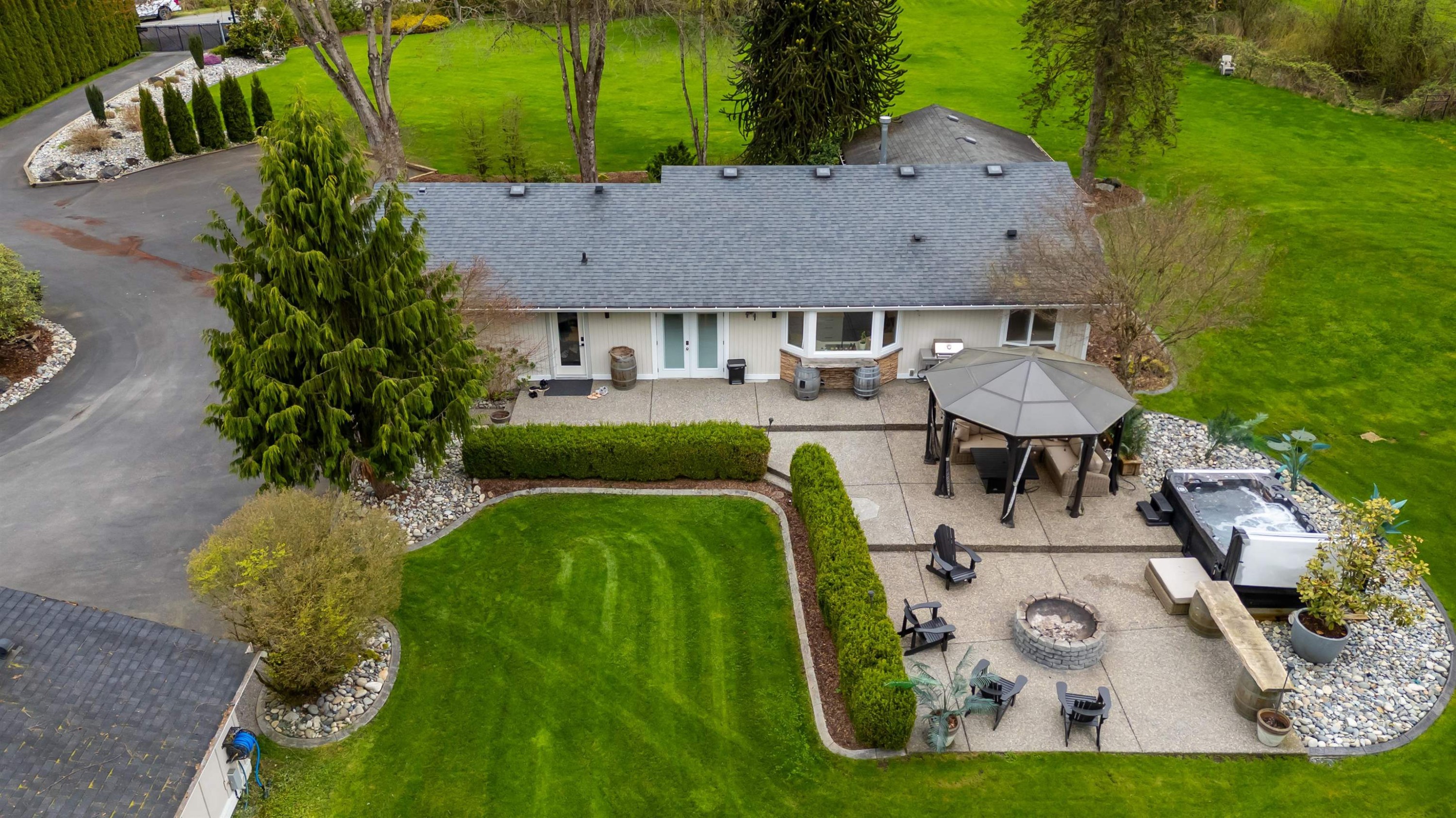 









27720


Joanita

Place,
Abbotsford,




BC
V4X 2C3


