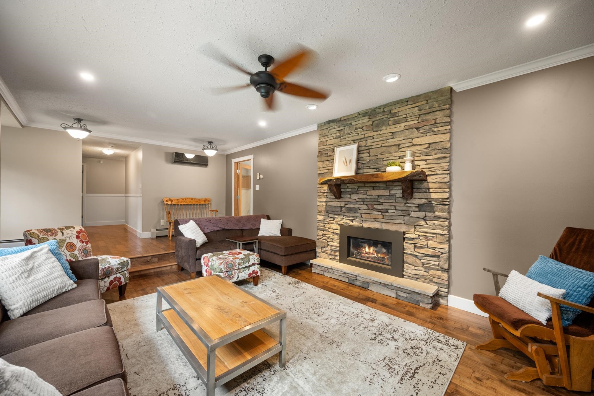 









6124


264

Street,
Langley,




BC
V4W 1P4

