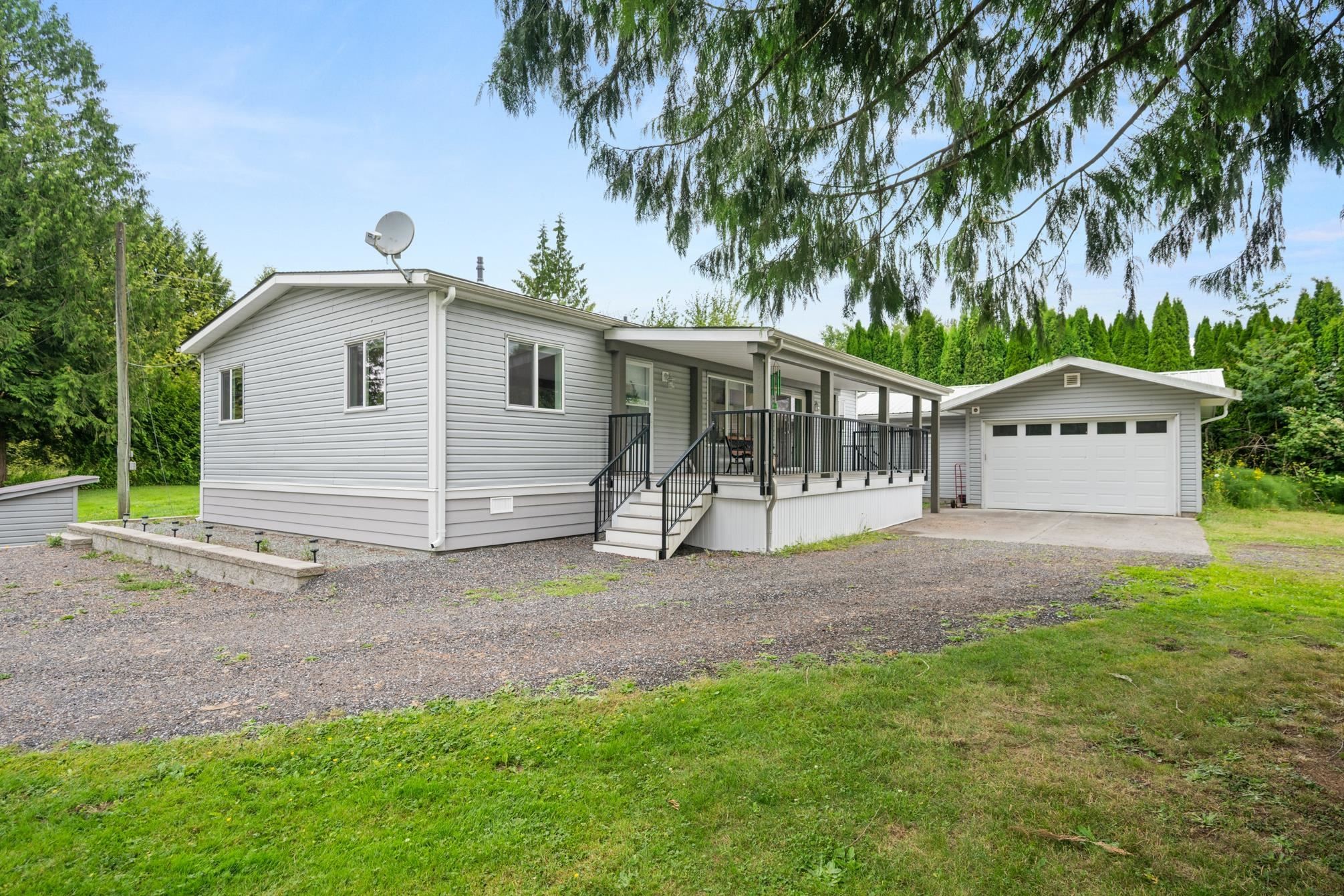 









6124


264

Street,
Langley,




BC
V4W 1P4

