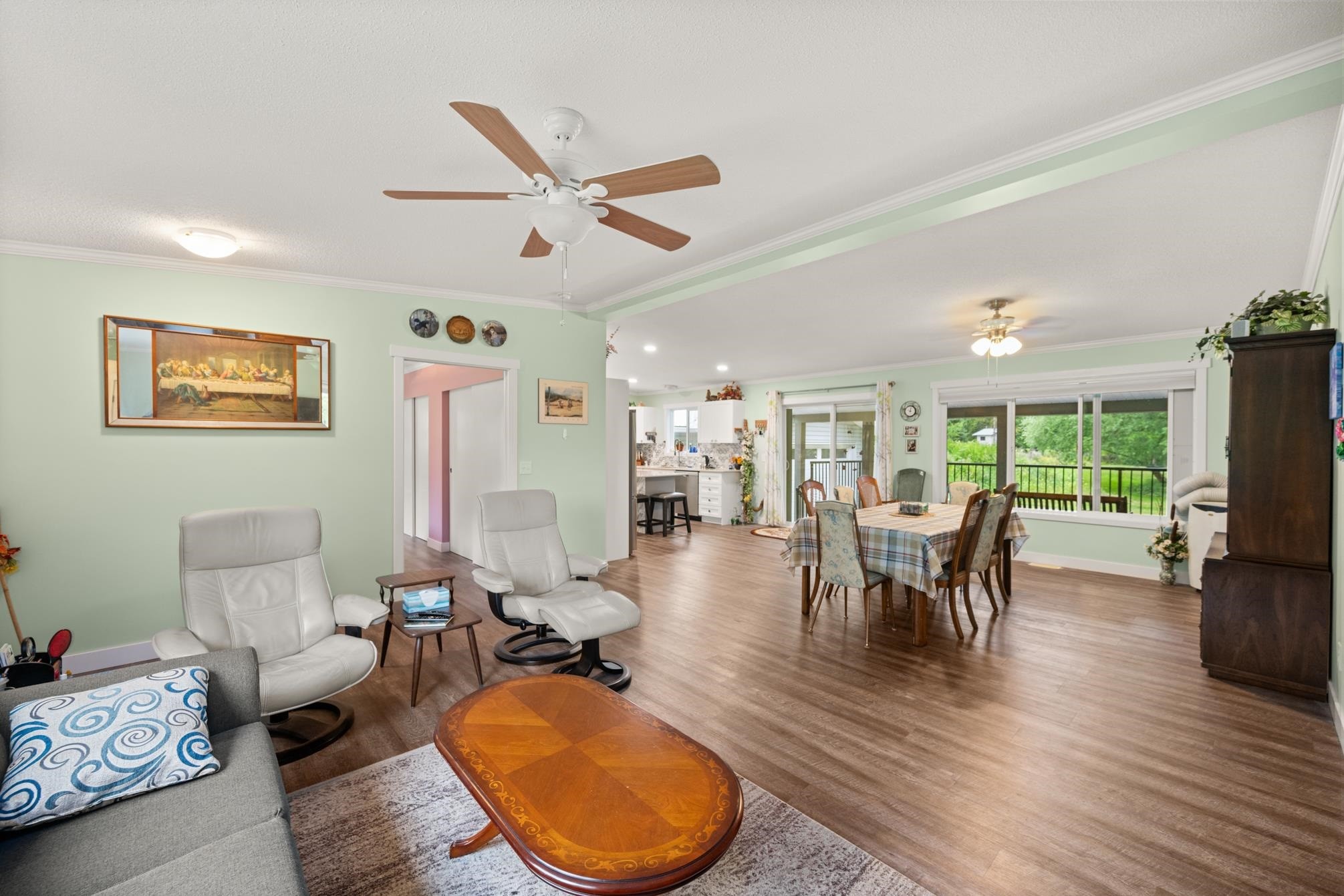 









6124


264

Street,
Langley,




BC
V4W 1P4

