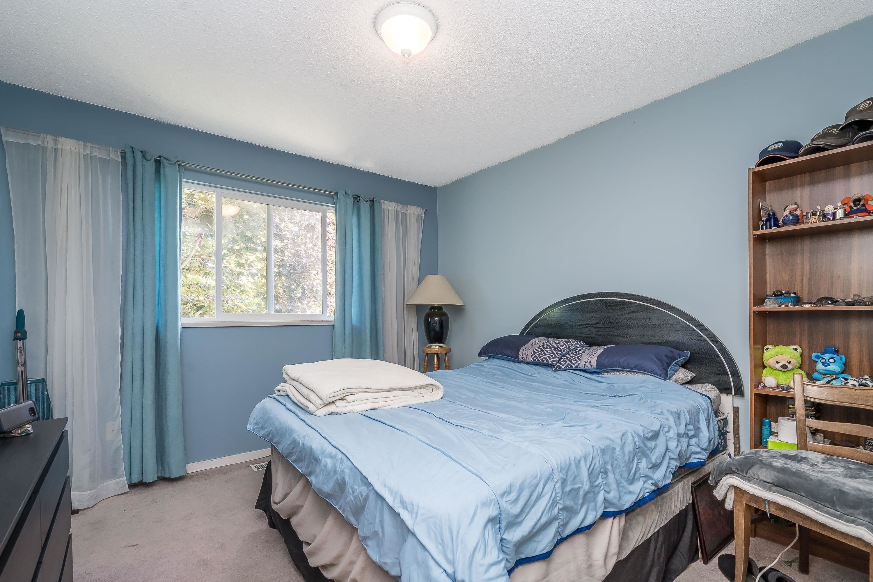 









17804


60th

Avenue,
Surrey,




BC
V3S 1V4

