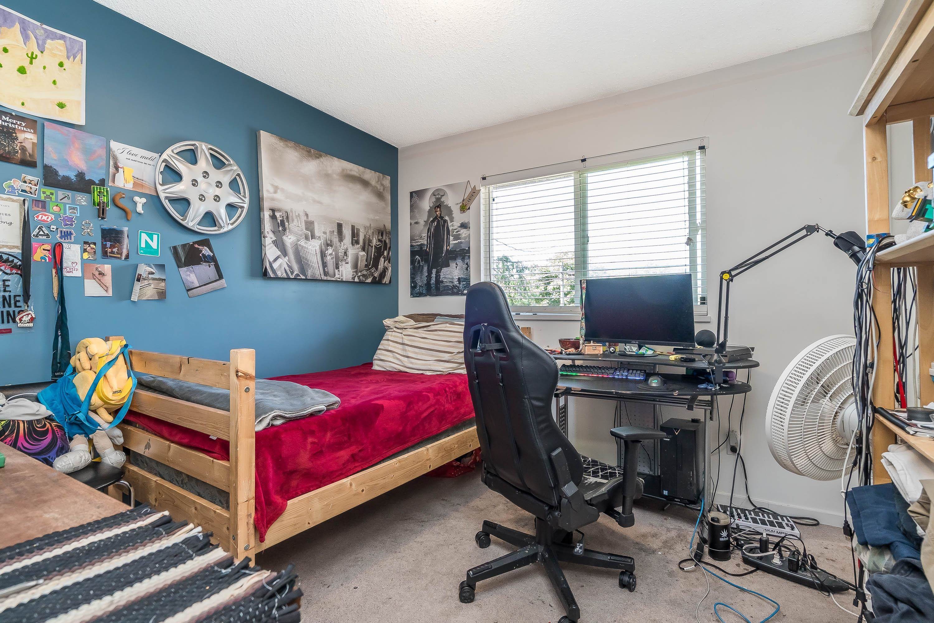 









17804


60th

Avenue,
Surrey,




BC
V3S 1V4

