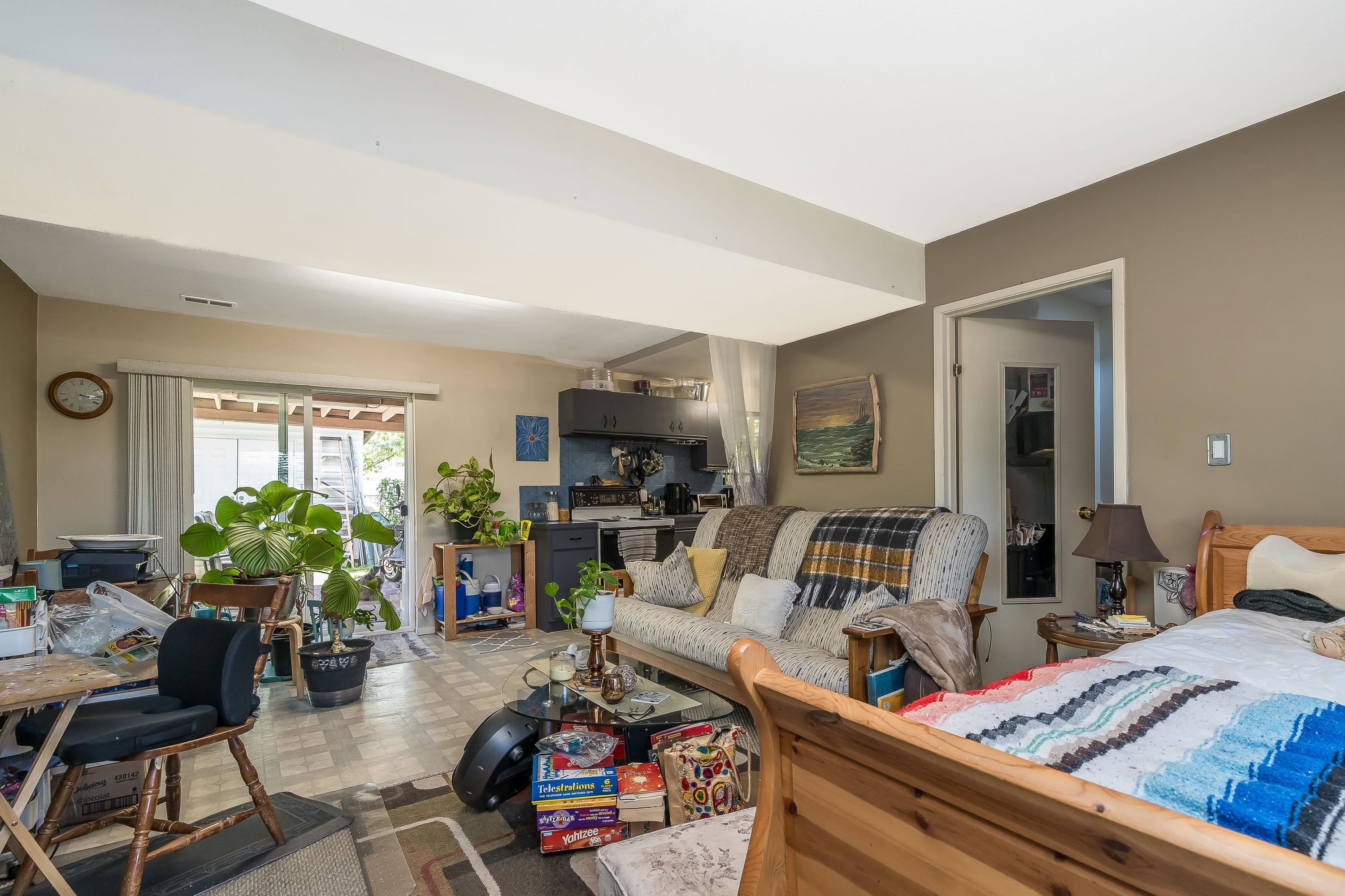 









17804


60th

Avenue,
Surrey,




BC
V3S 1V4

