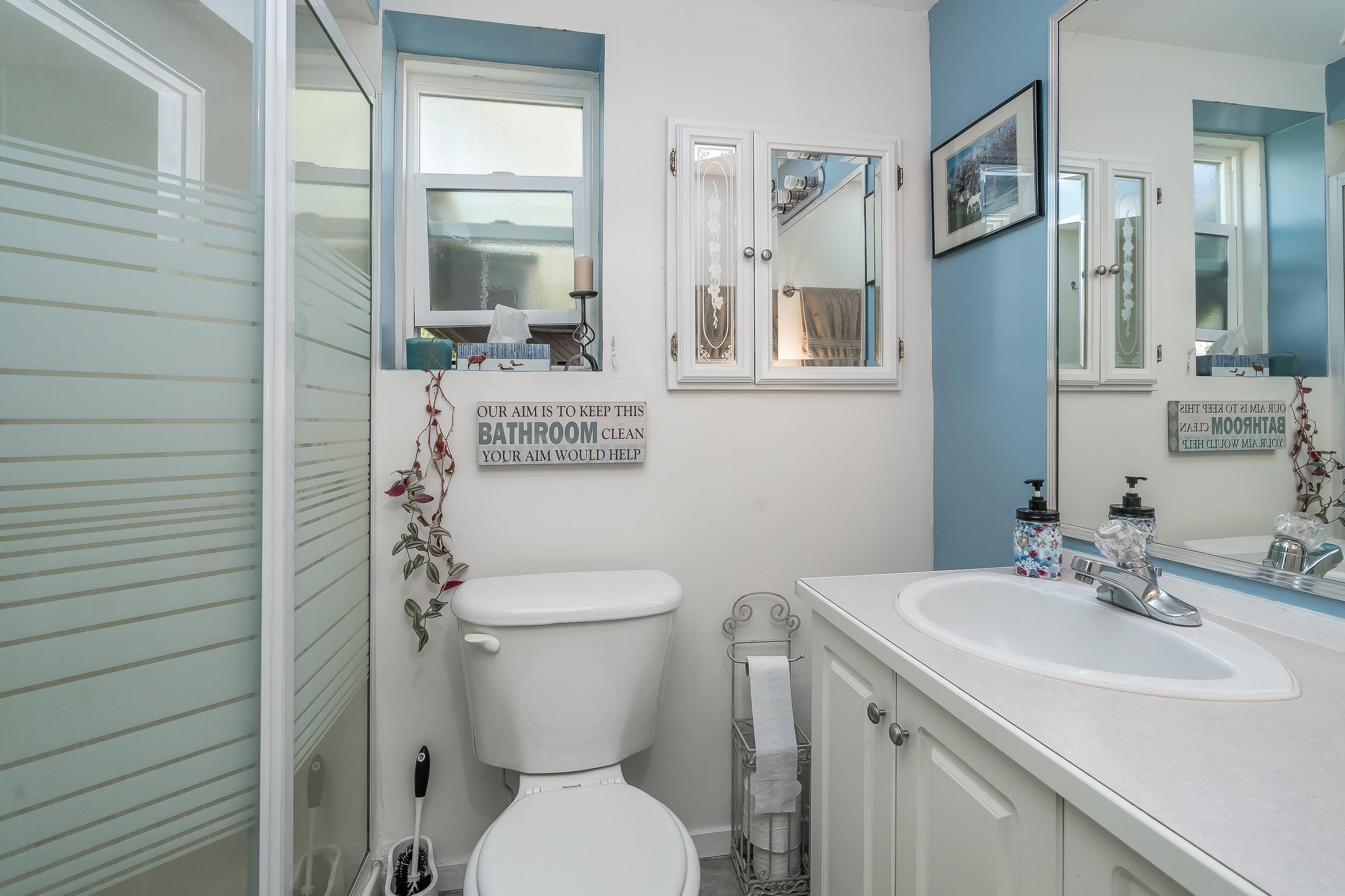 









17804


60th

Avenue,
Surrey,




BC
V3S 1V4

