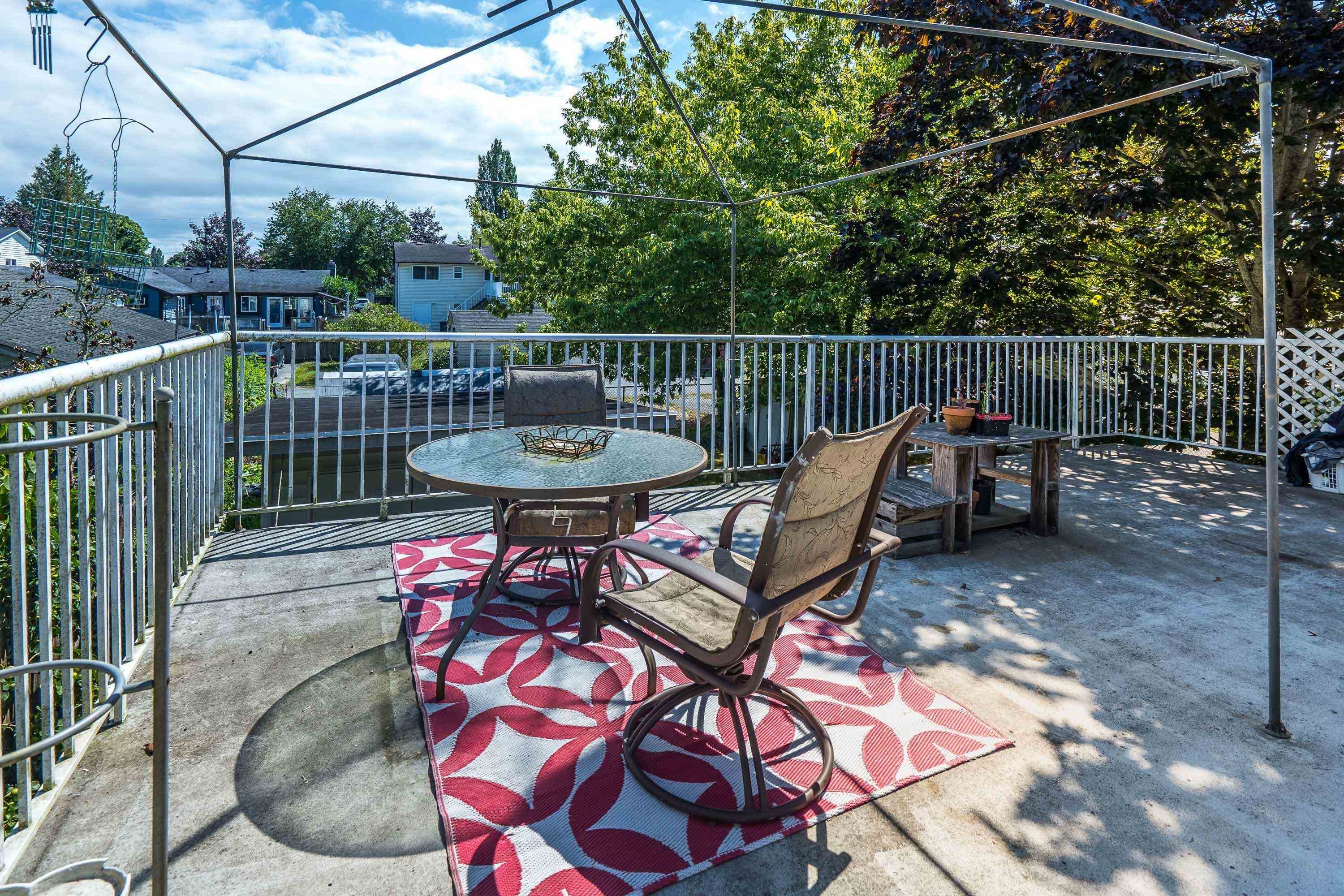 









17804


60th

Avenue,
Surrey,




BC
V3S 1V4

