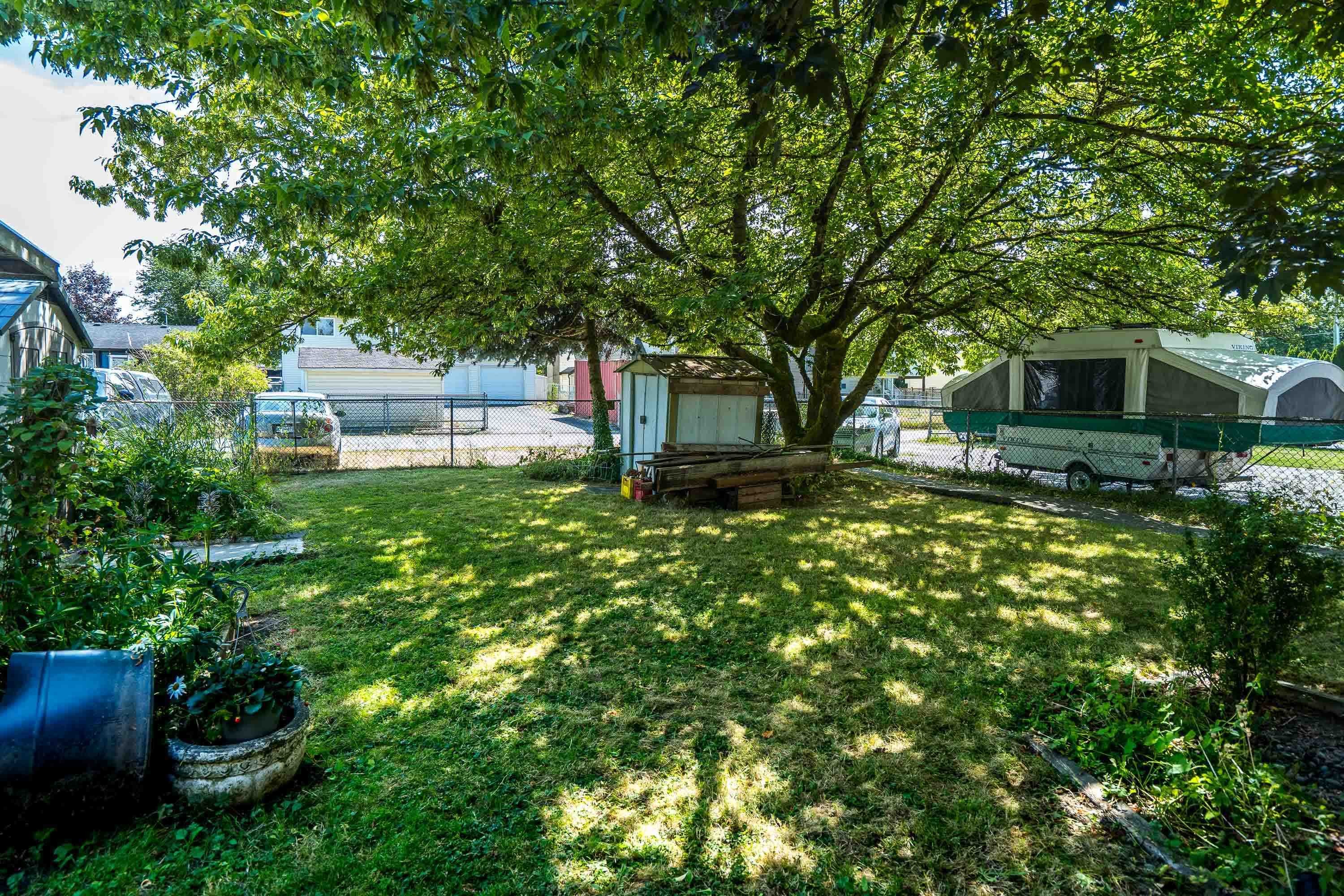 









17804


60th

Avenue,
Surrey,




BC
V3S 1V4

