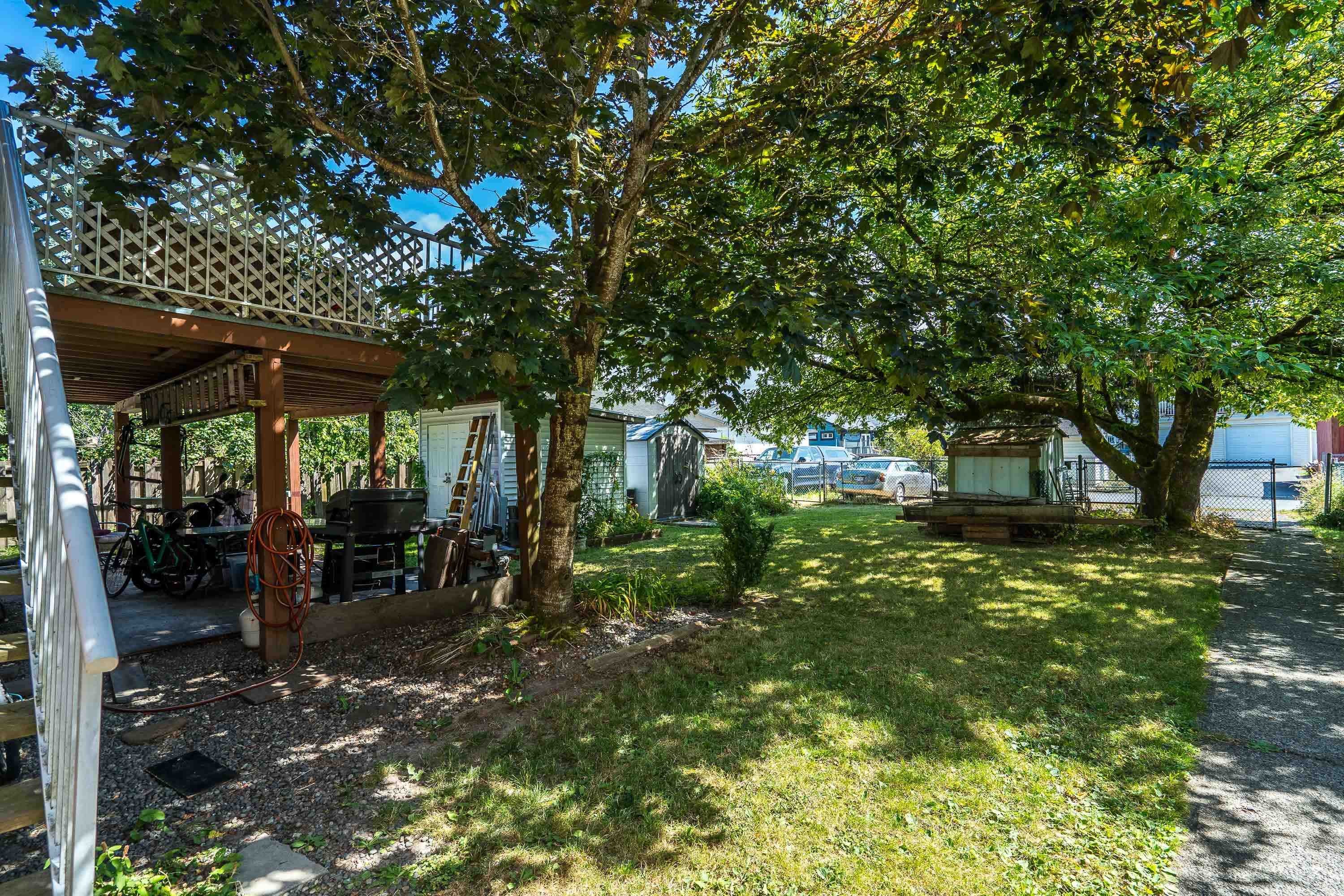 









17804


60th

Avenue,
Surrey,




BC
V3S 1V4

