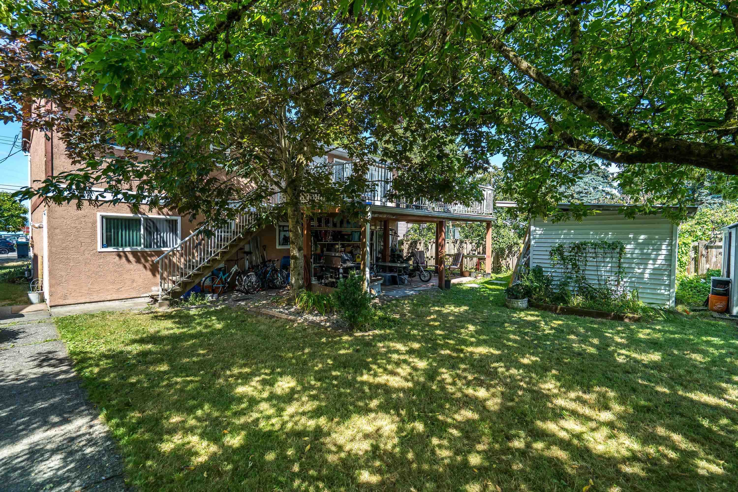 









17804


60th

Avenue,
Surrey,




BC
V3S 1V4

