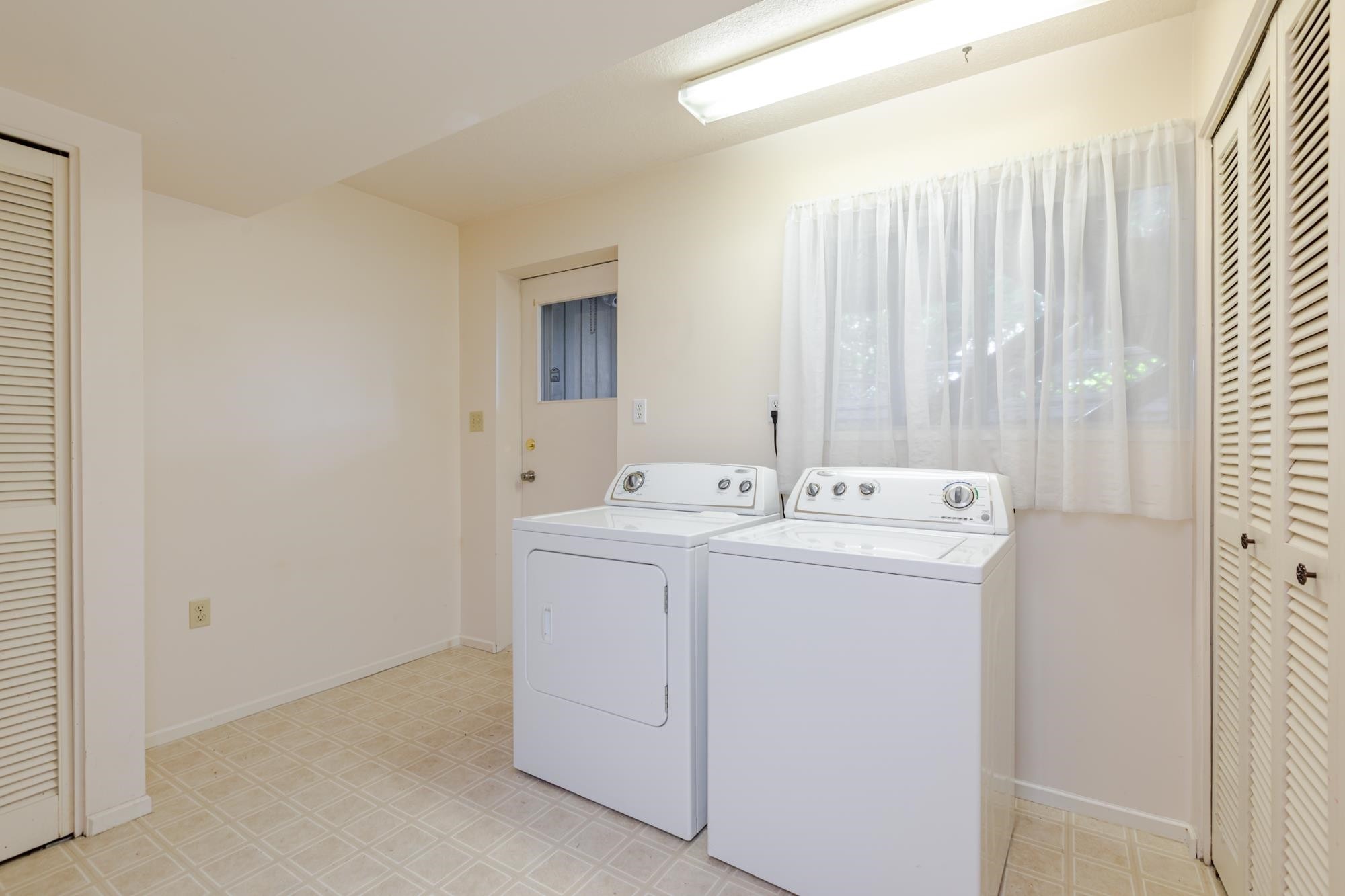 









12343


New Mclellan

Road,
Surrey,




BC
V3W 1E6

