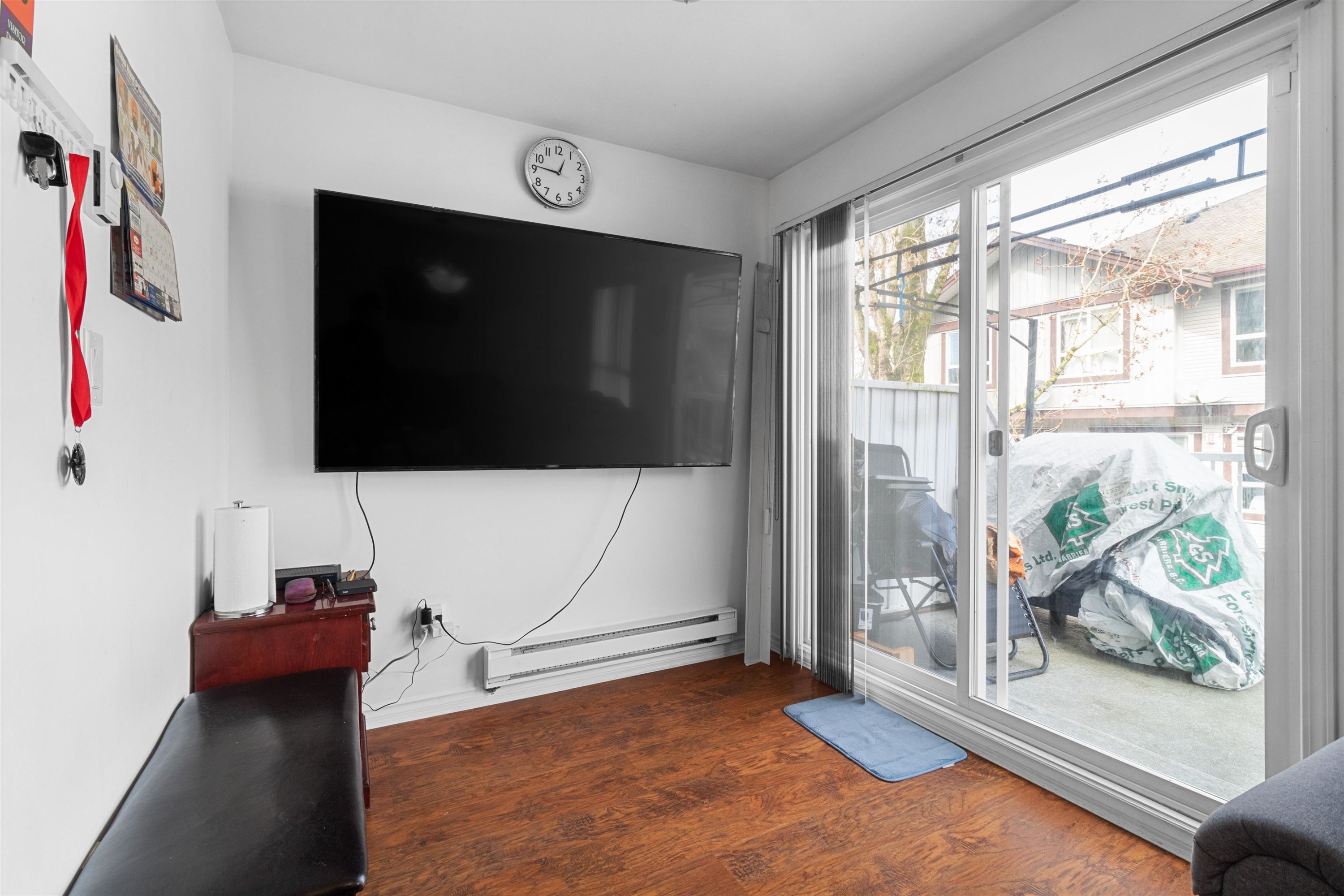 









12730


66

Avenue, 18,
Surrey,




BC
V3W 2A9

