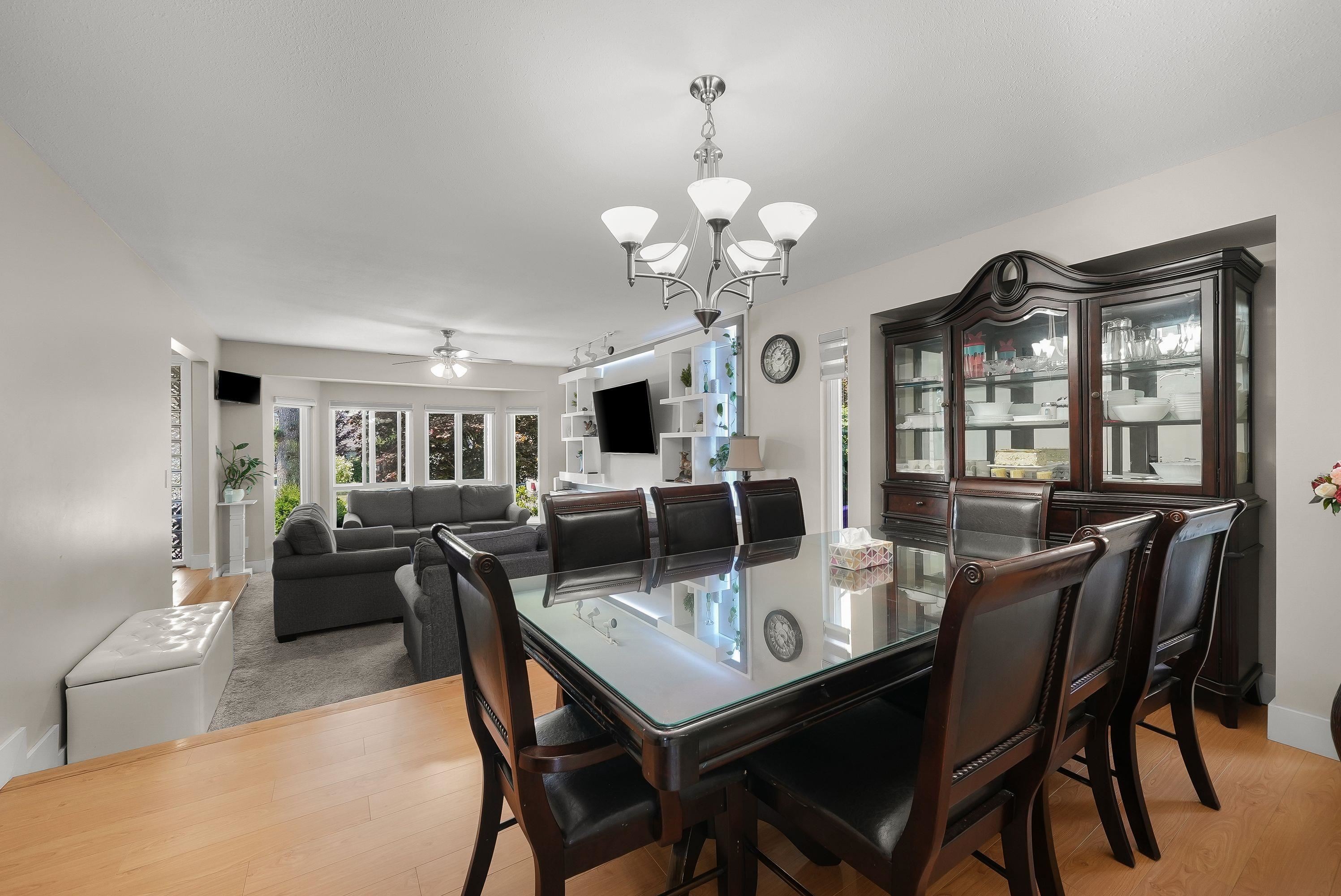 









8964


142a

Street,
Surrey,




BC
V3V 7T1

