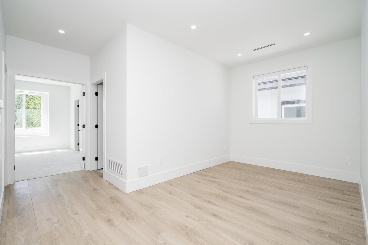 









7515


205

Street,
Langley,




BC
V2Y 1V5

