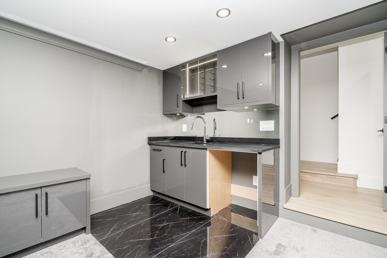 









7515


205

Street,
Langley,




BC
V2Y 1V5

