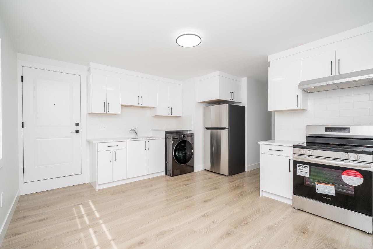 









7515


205

Street,
Langley,




BC
V2Y 1V5

