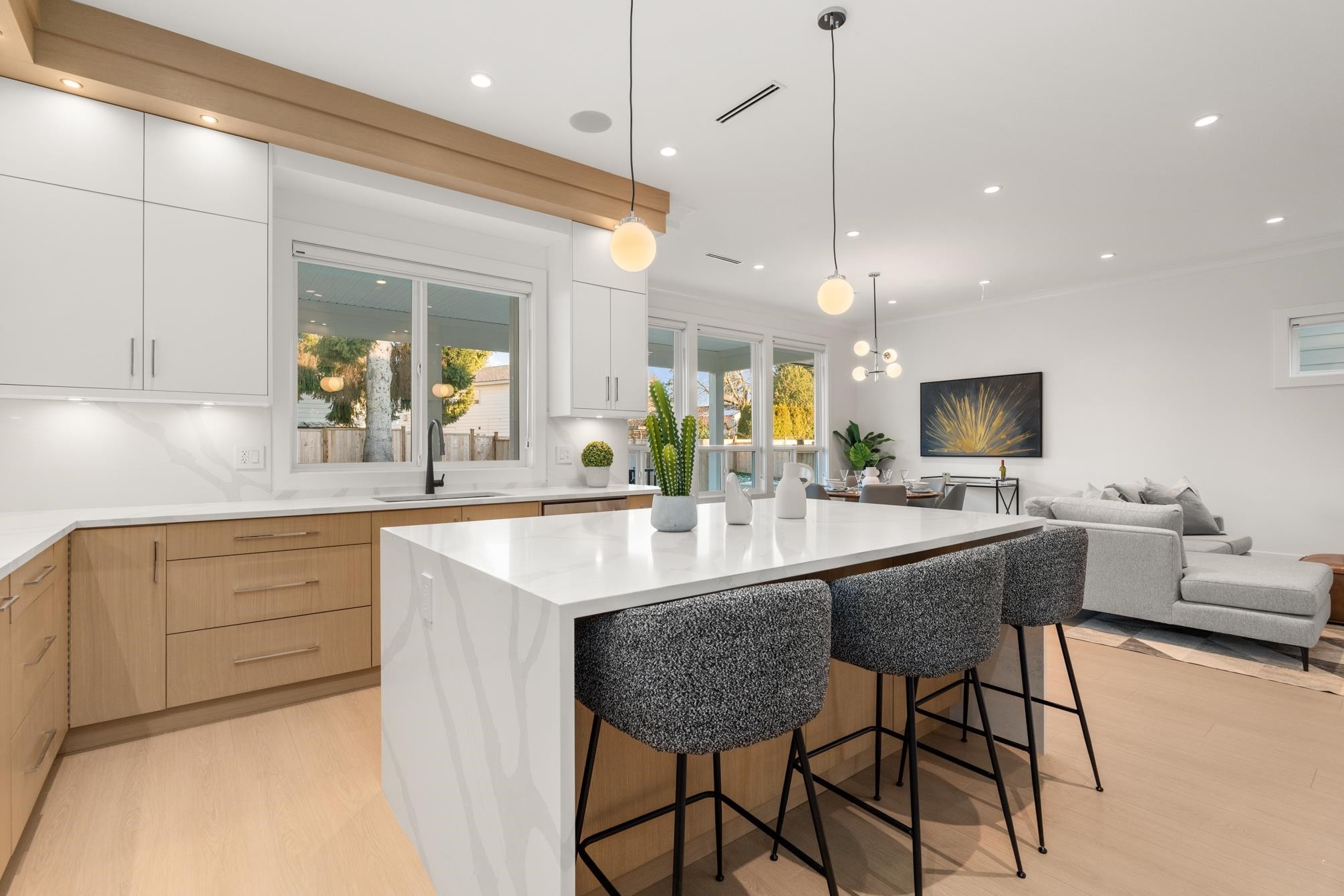 









7464


115

Street,
Delta,




BC
V4C 5M5

