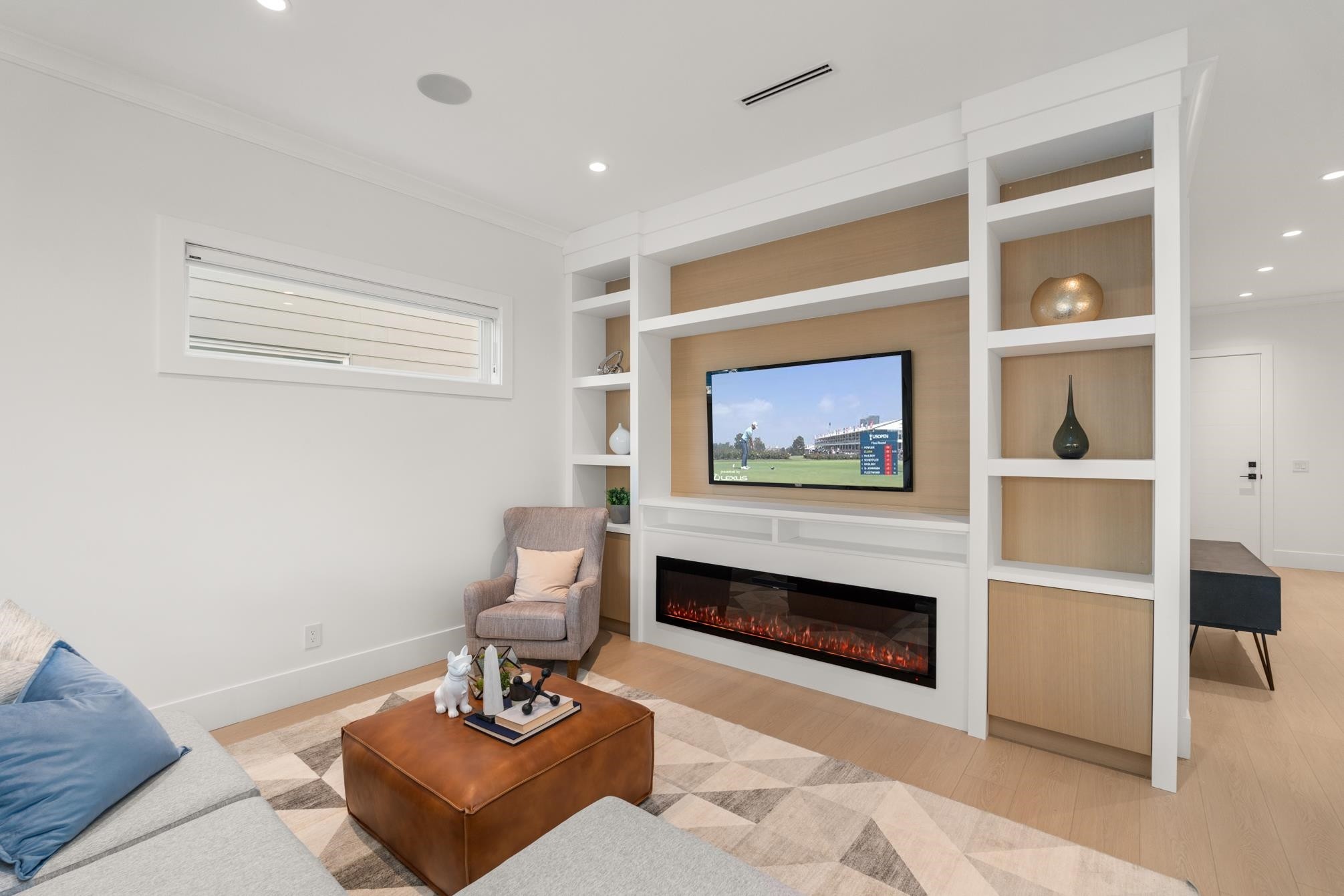 









7464


115

Street,
Delta,




BC
V4C 5M5

