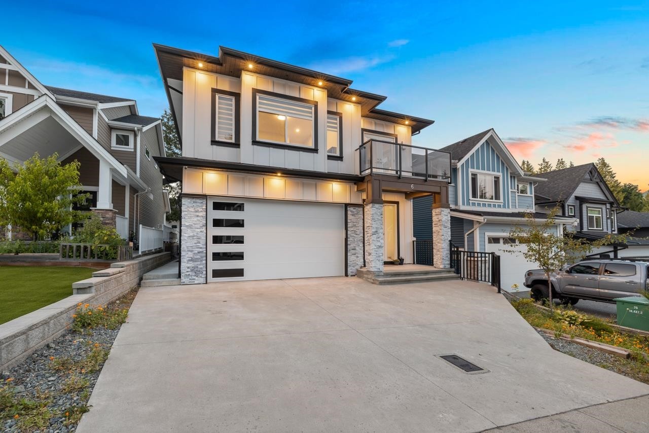 









4581


Sumas Mountain

Road, 6,
Abbotsford,




BC
V3G 0H3


