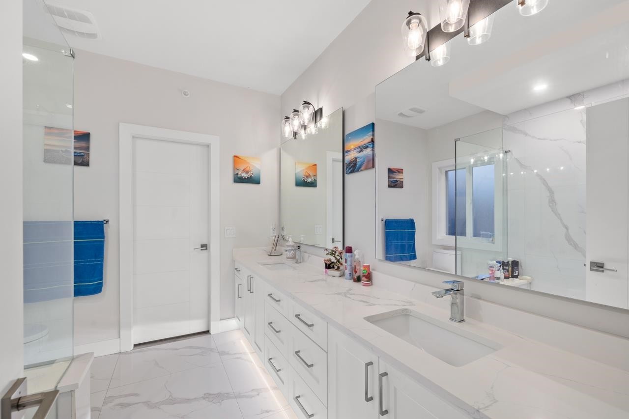









4581


Sumas Mountain

Road, 6,
Abbotsford,




BC
V3G 0H3

