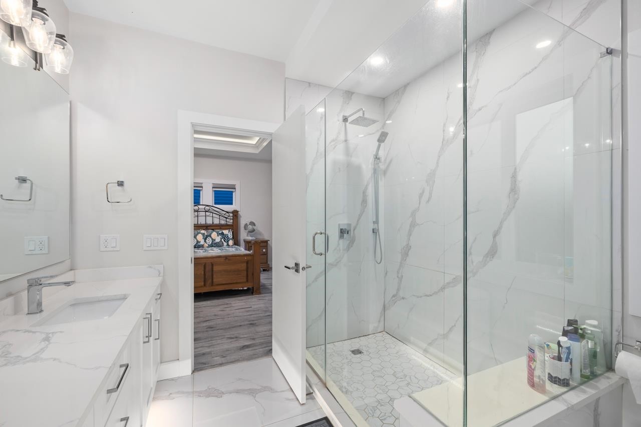 









4581


Sumas Mountain

Road, 6,
Abbotsford,




BC
V3G 0H3

