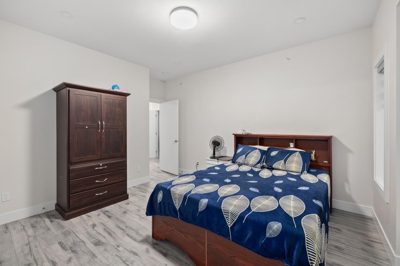 









4581


Sumas Mountain

Road, 6,
Abbotsford,




BC
V3G 0H3

