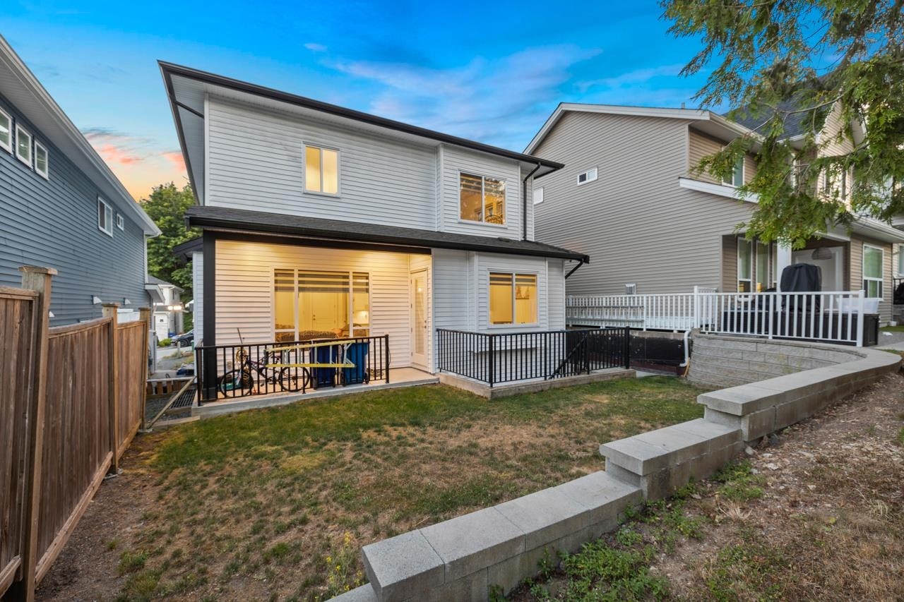 









4581


Sumas Mountain

Road, 6,
Abbotsford,




BC
V3G 0H3

