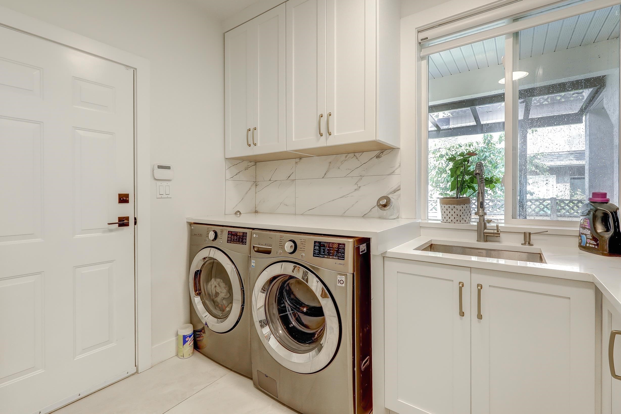 









13856


19a

Avenue,
Surrey,




BC
V4A 9M2

