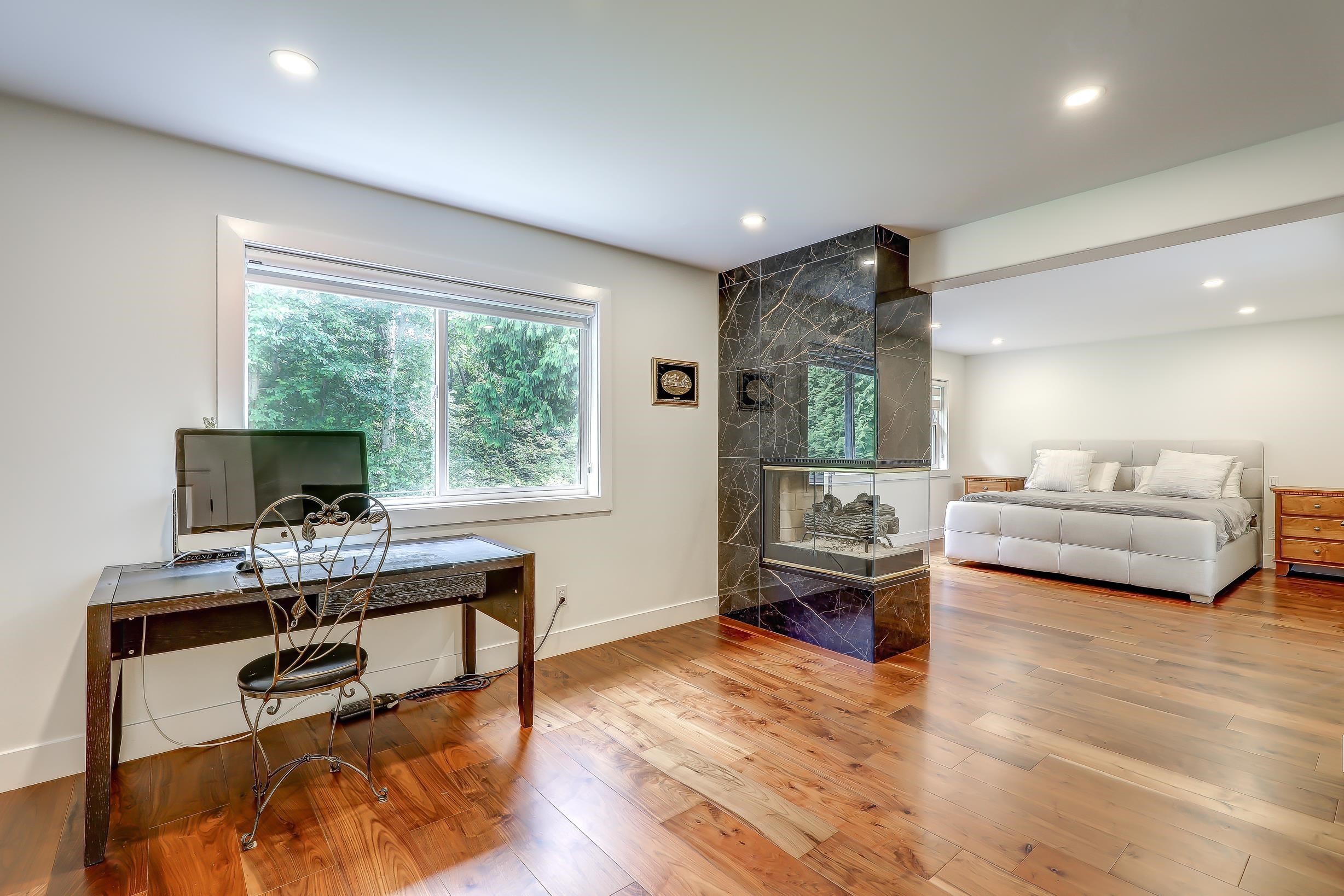 









13856


19a

Avenue,
Surrey,




BC
V4A 9M2

