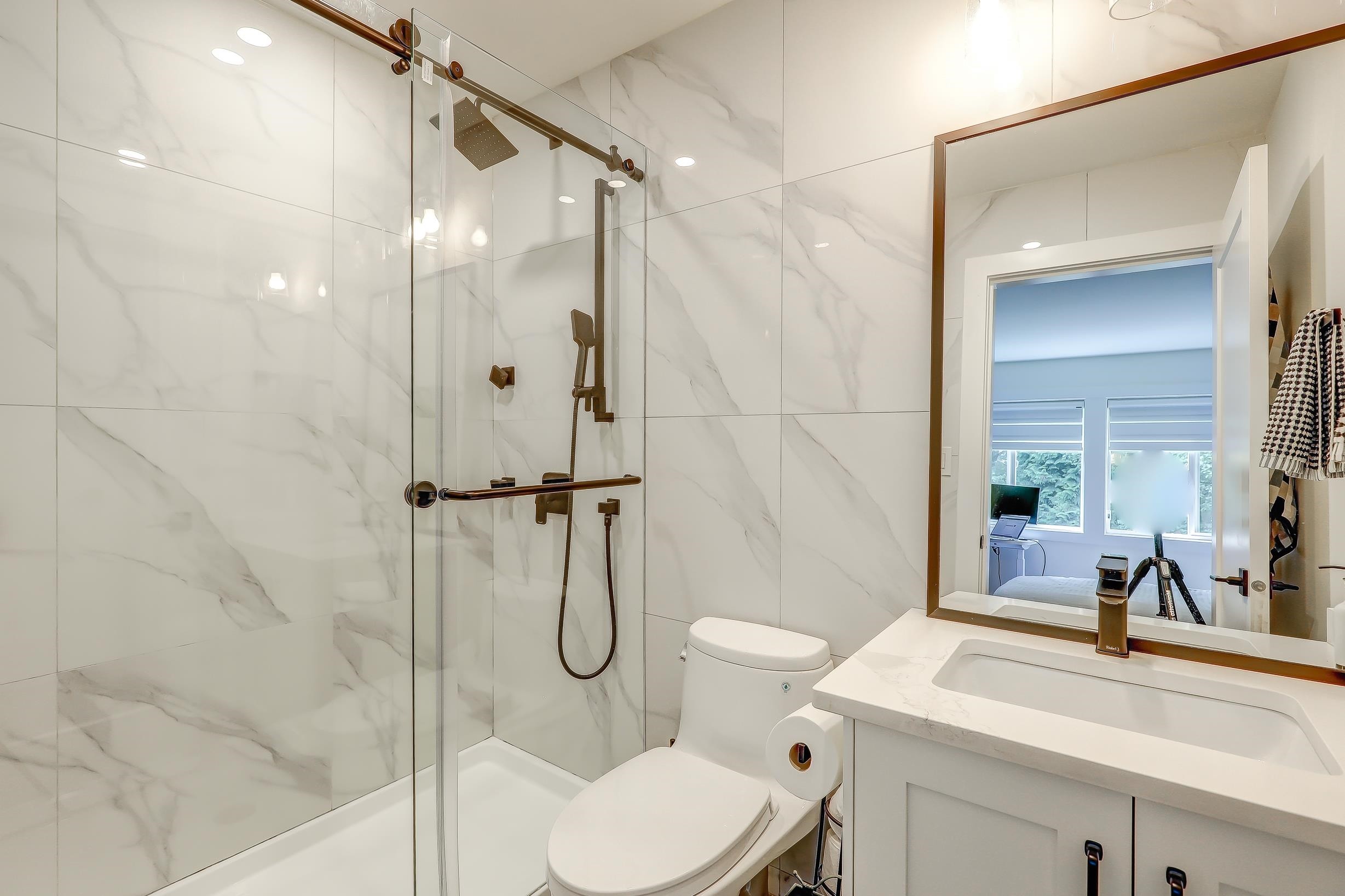 









13856


19a

Avenue,
Surrey,




BC
V4A 9M2

