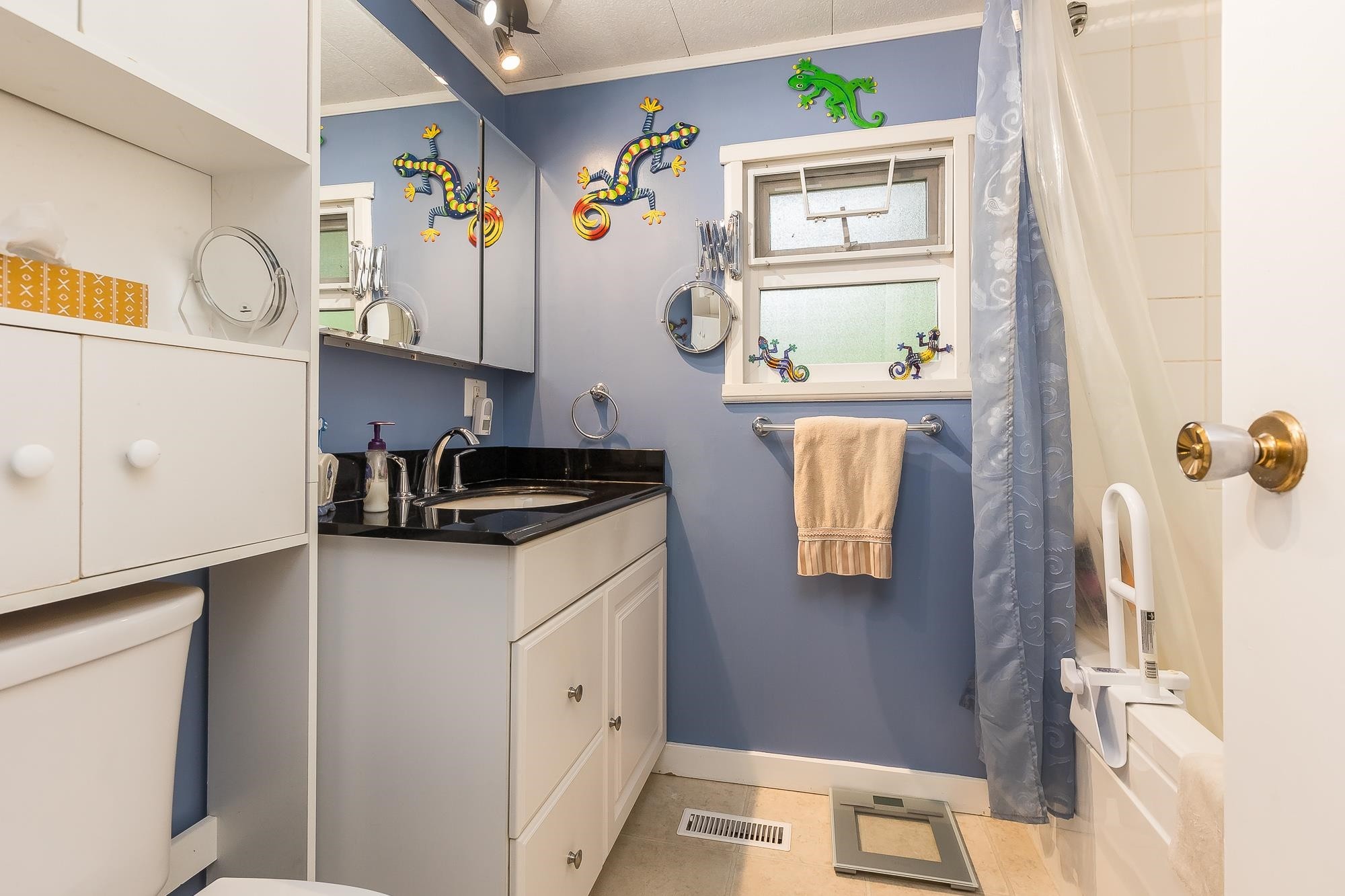









20210


27

Avenue,
Langley,




BC
V2Z 1X3

