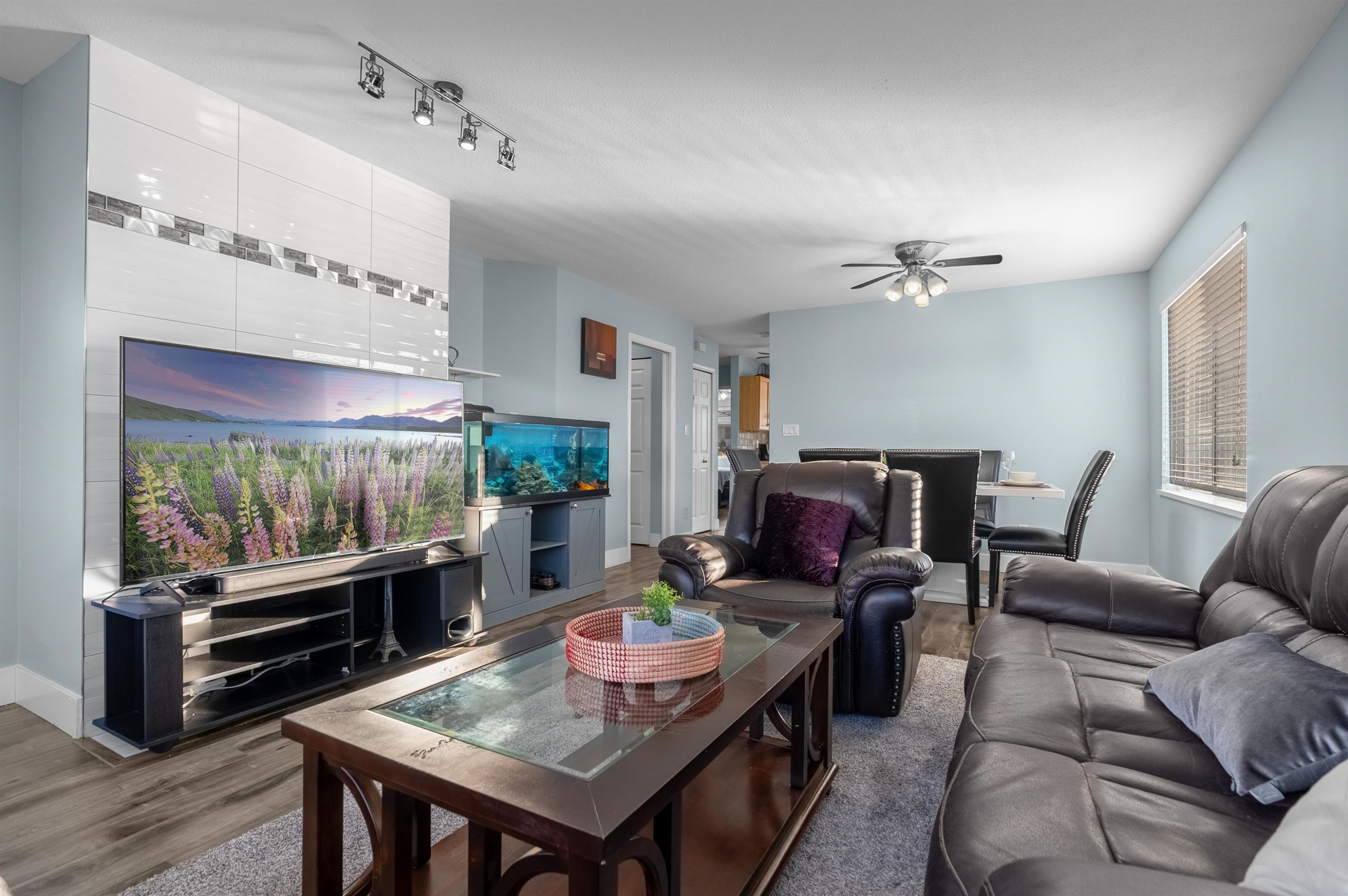 









3070


Townline

Road, 17,
Abbotsford,




BC
V2T 5M2

