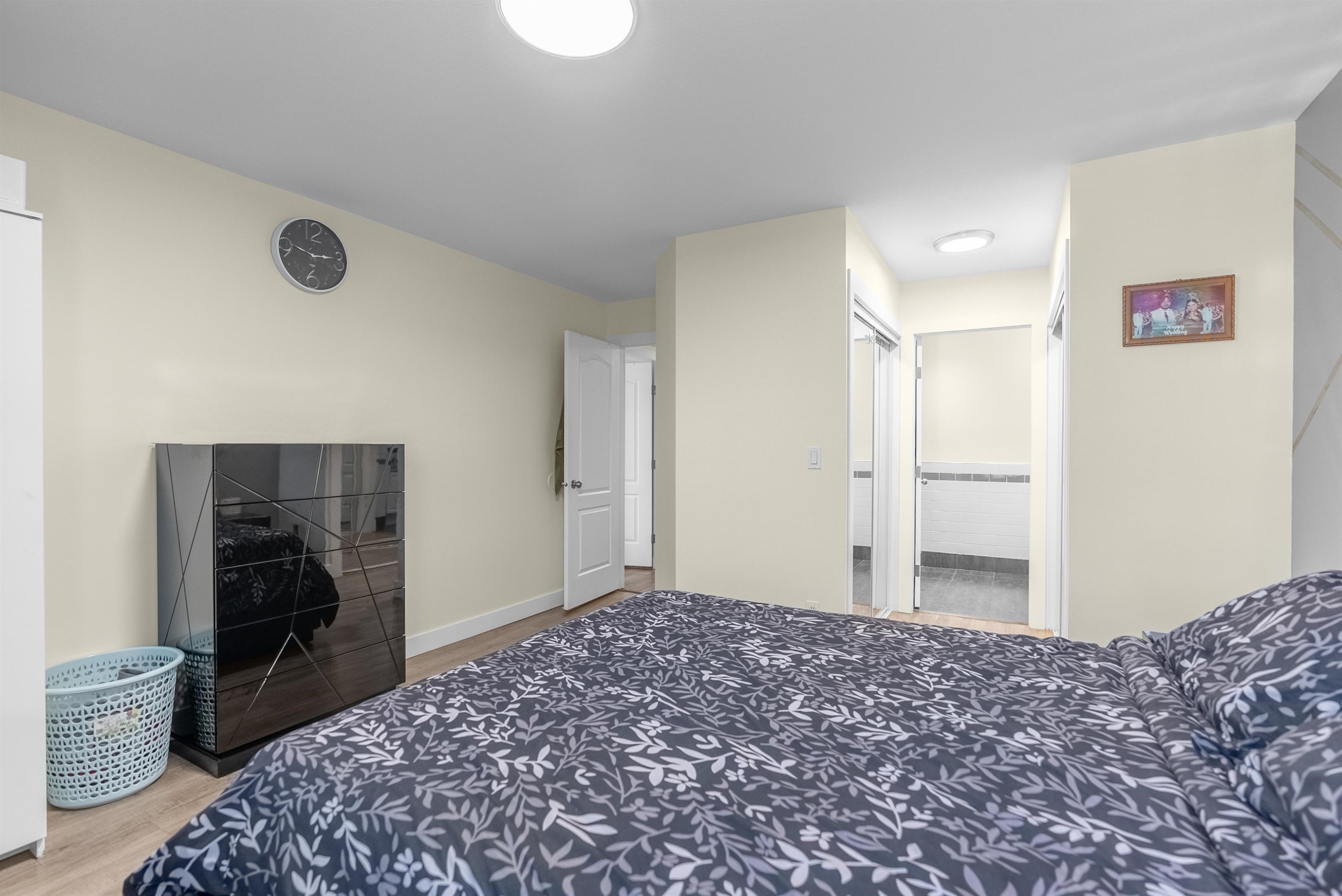 









7250


122

Street, 10,
Surrey,




BC
V3W 1B4

