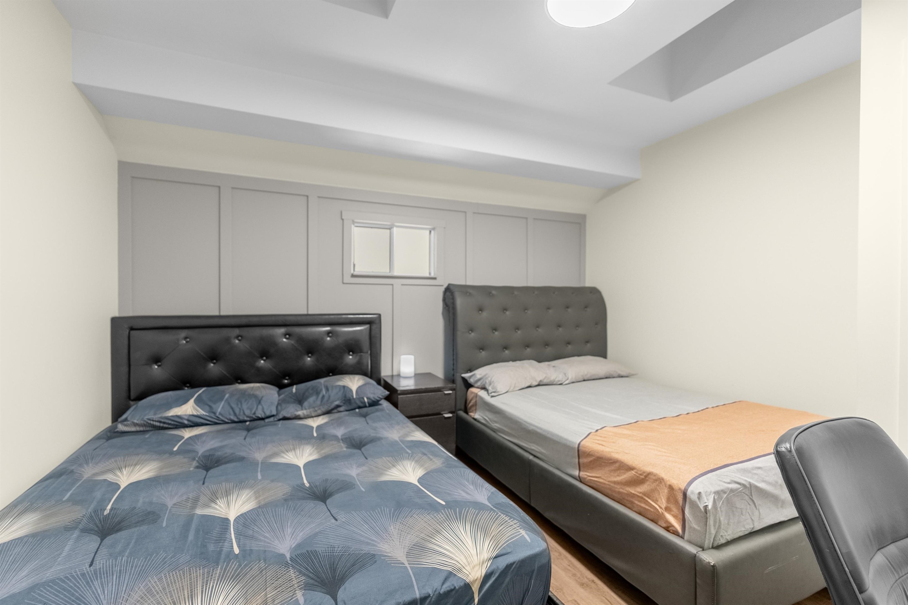 









7250


122

Street, 10,
Surrey,




BC
V3W 1B4

