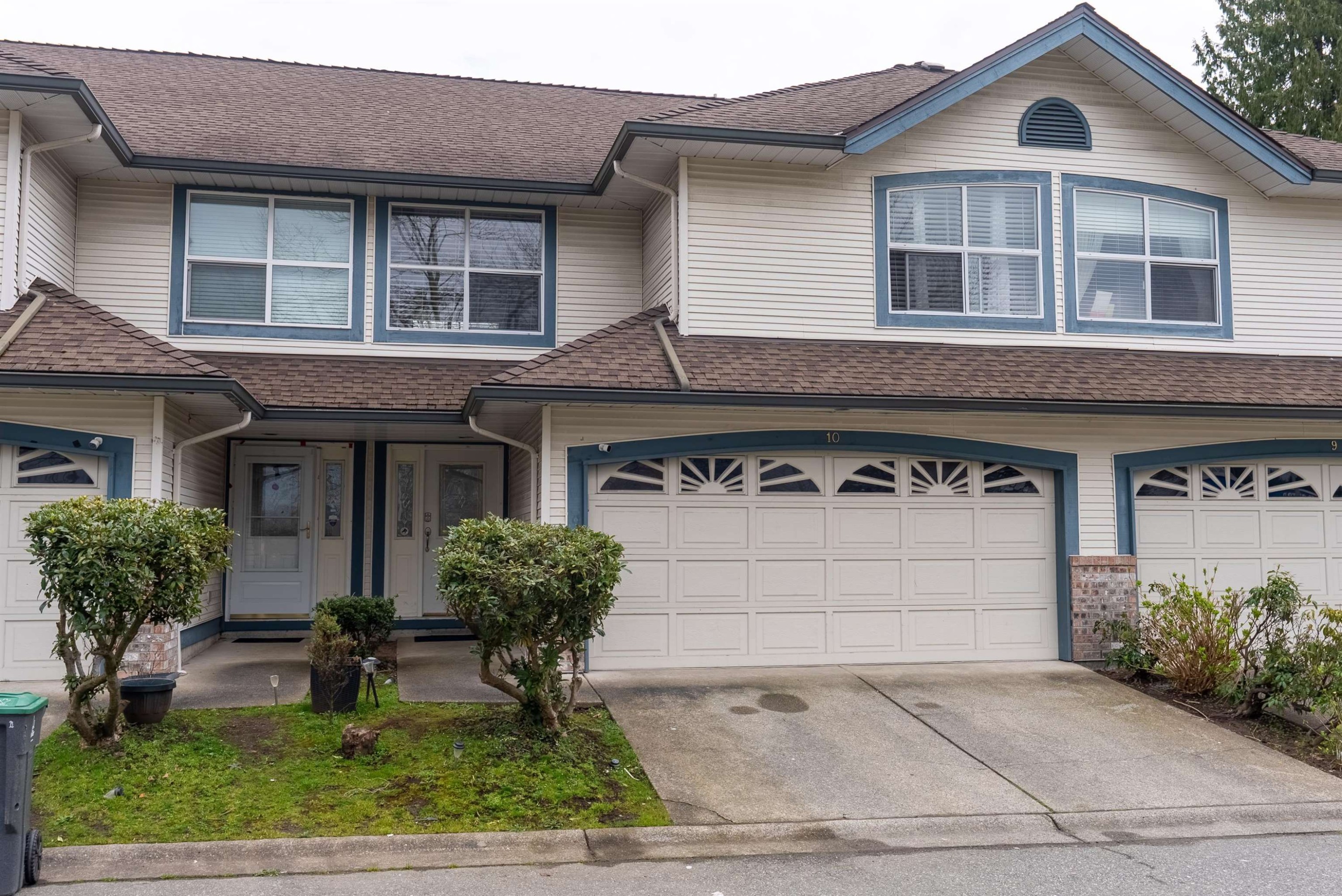 









7250


122

Street, 10,
Surrey,




BC
V3W 1B4

