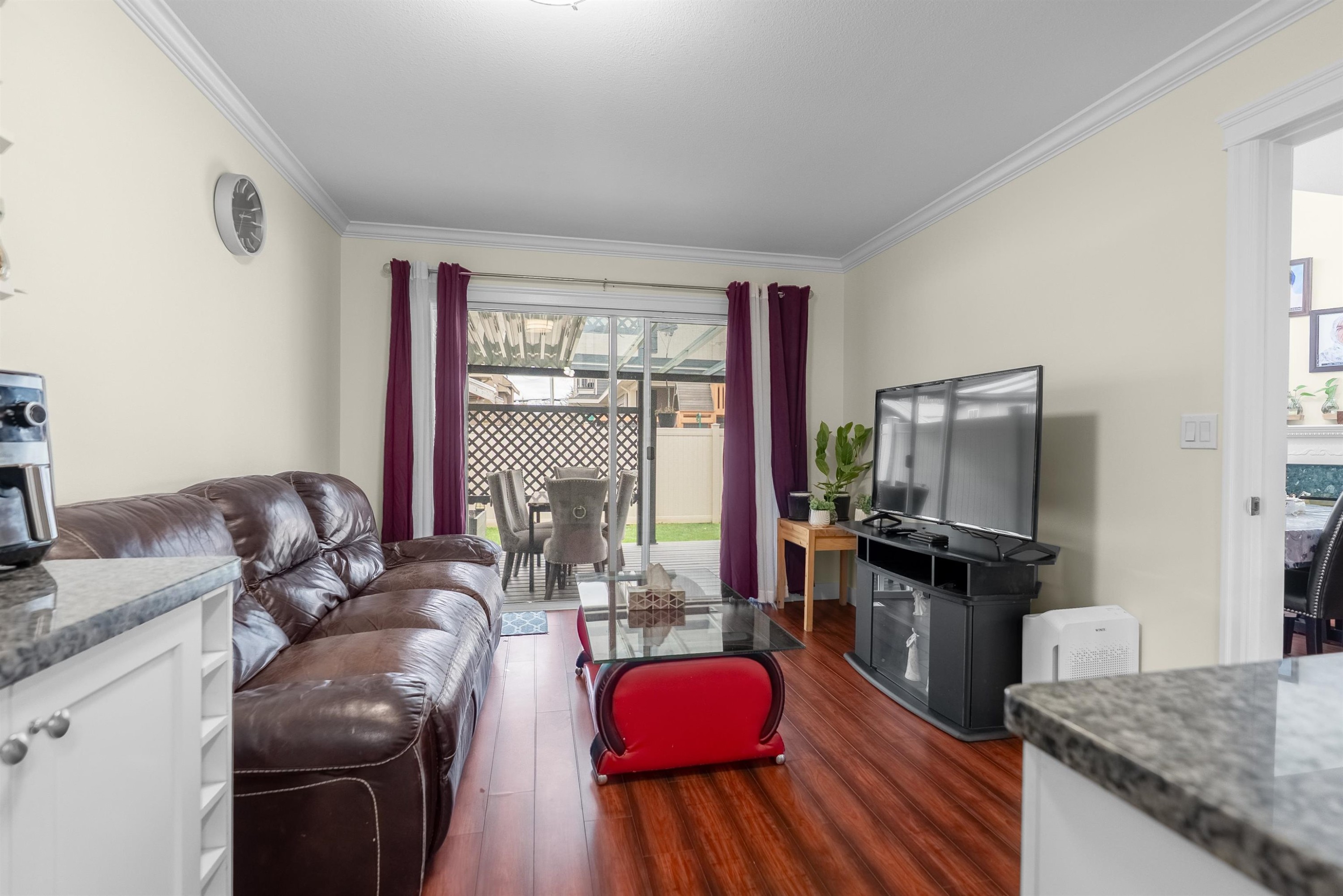 









7250


122

Street, 10,
Surrey,




BC
V3W 1B4

