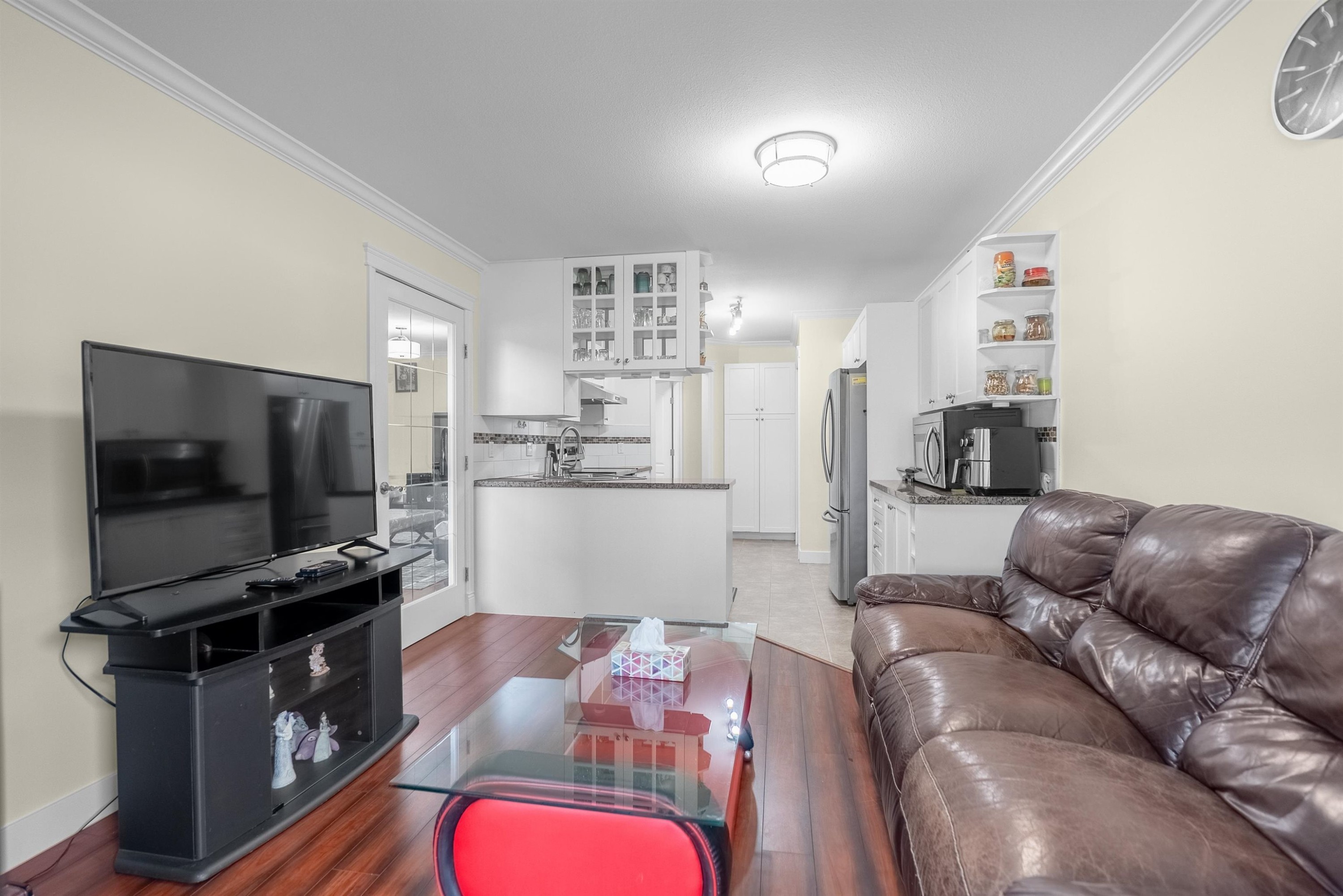 









7250


122

Street, 10,
Surrey,




BC
V3W 1B4

