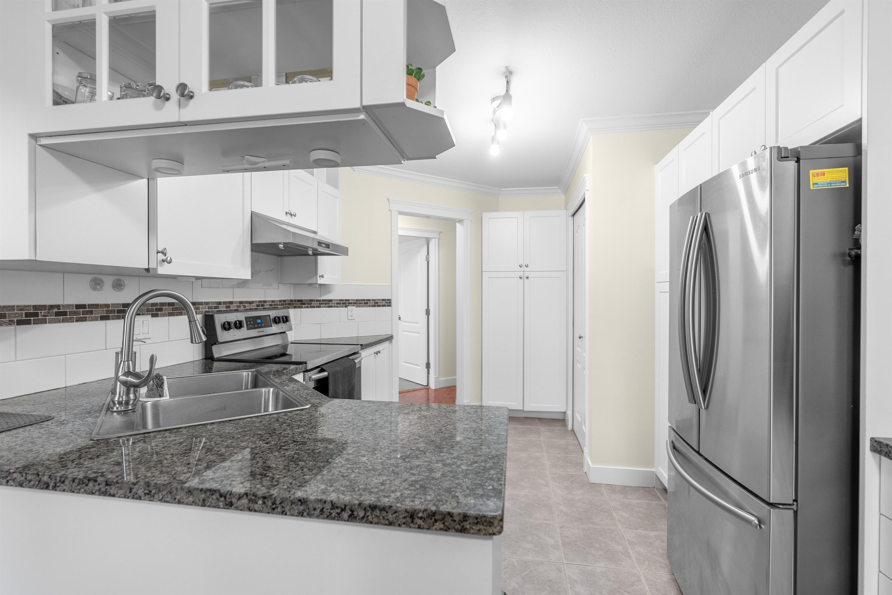 









7250


122

Street, 10,
Surrey,




BC
V3W 1B4

