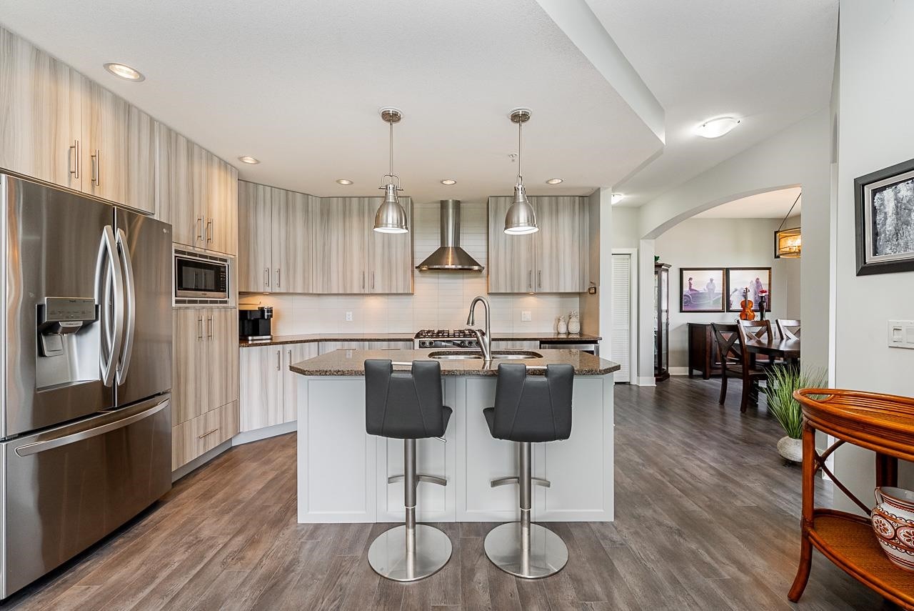 









16499


64

Avenue, 308,
Surrey,




BC
V3S 6V7

