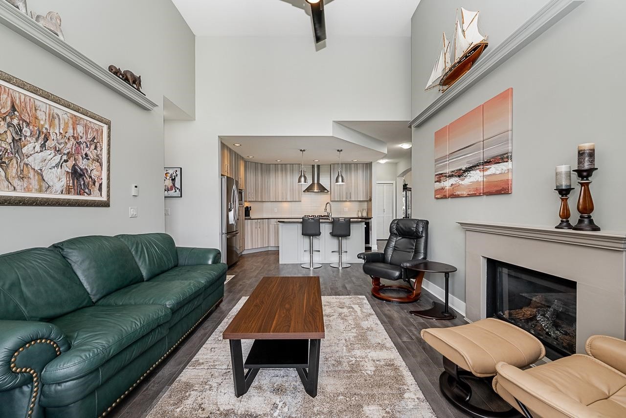









16499


64

Avenue, 308,
Surrey,




BC
V3S 6V7

