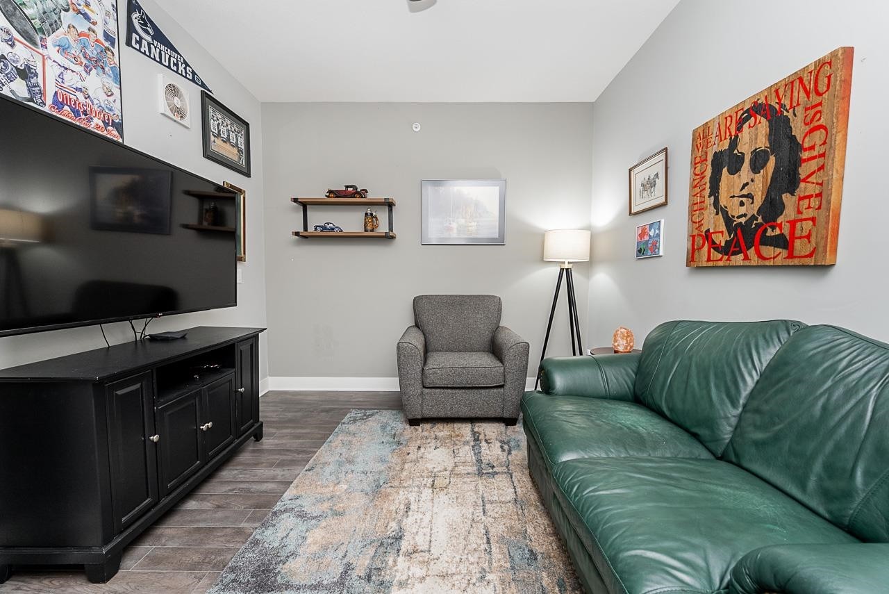 









16499


64

Avenue, 308,
Surrey,




BC
V3S 6V7

