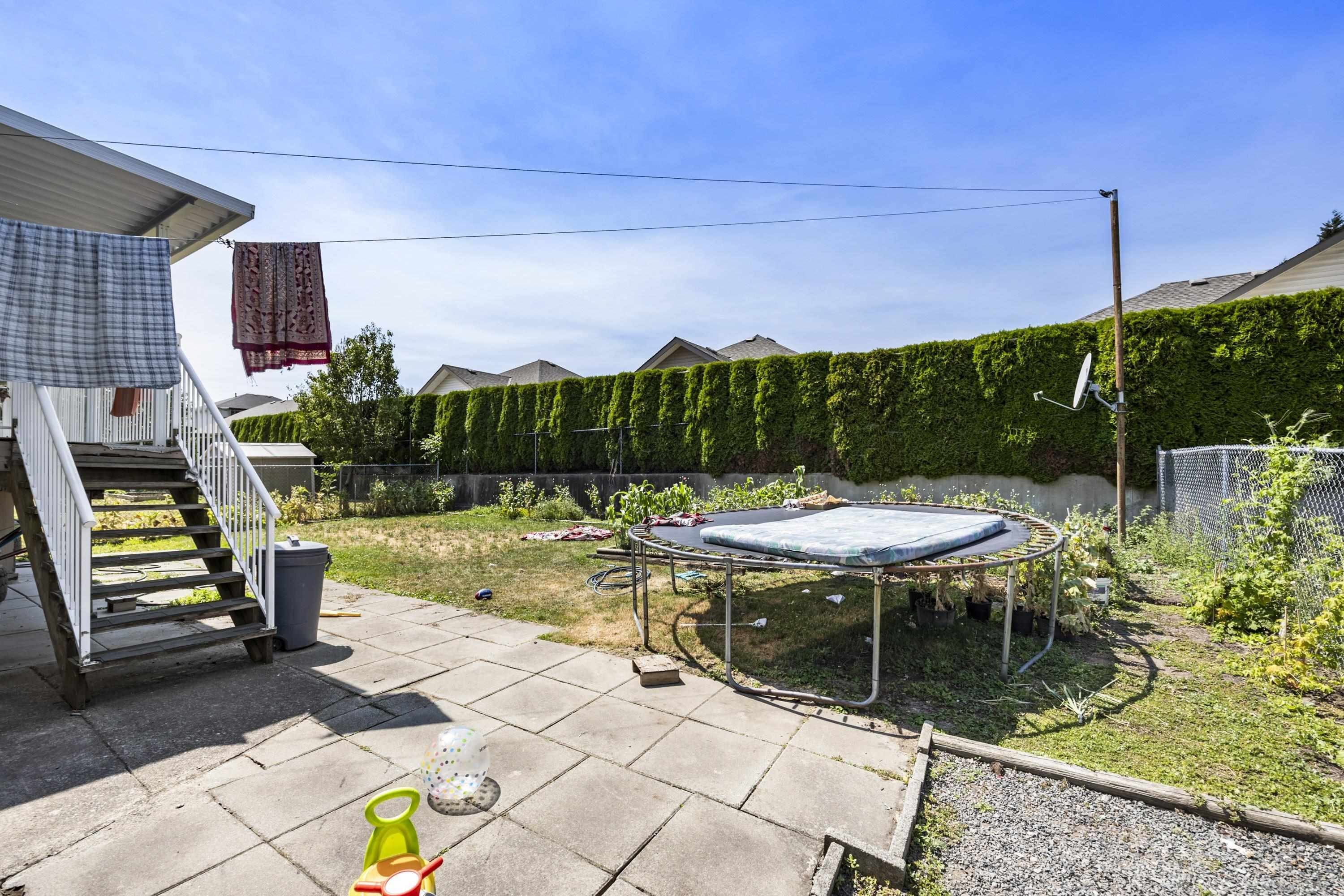 









30516


Robin

Drive,
Abbotsford,




BC
V2T 5S1


