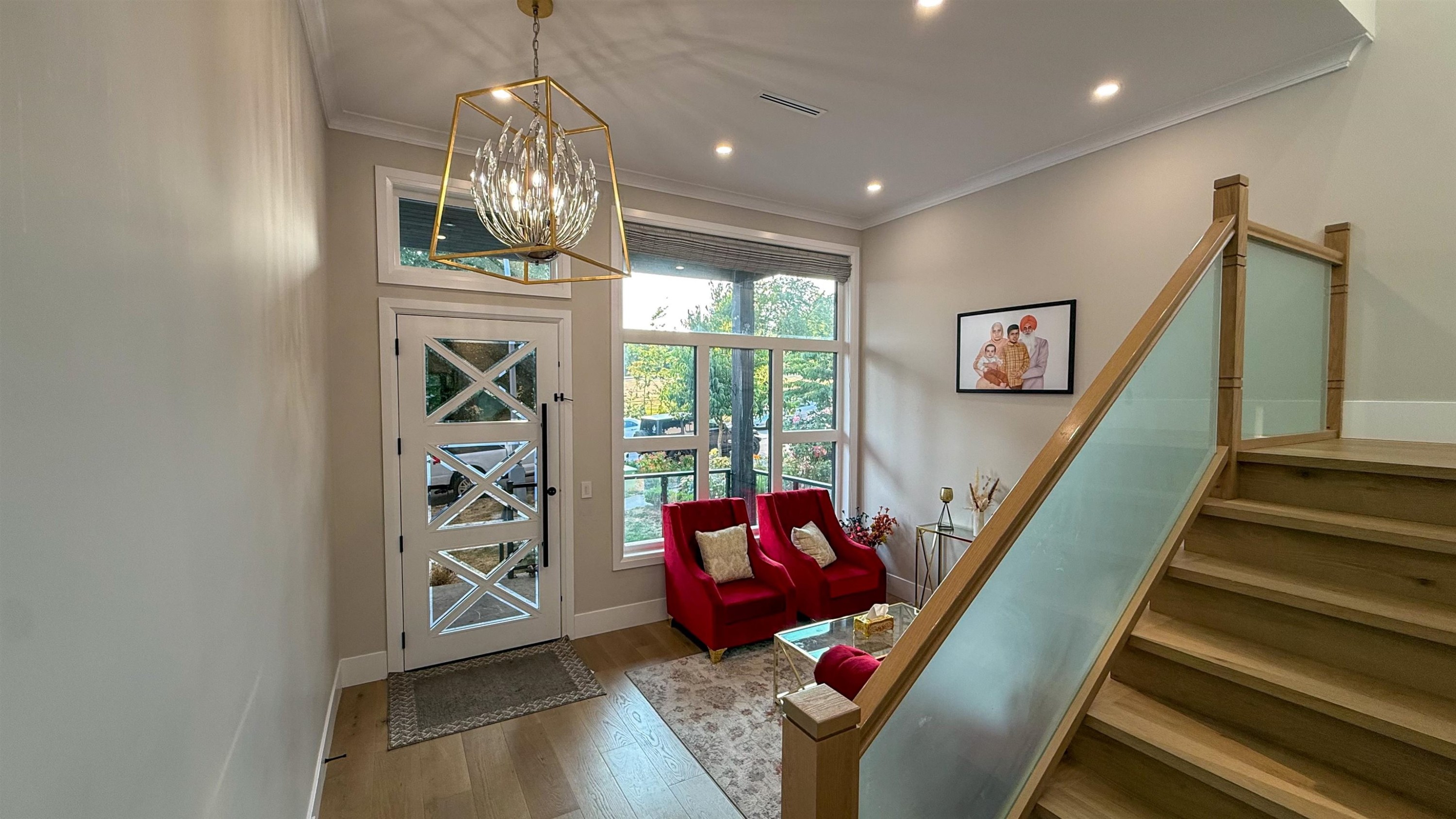 









6816


147

Street,
Surrey,




BC
V3S 2B1

