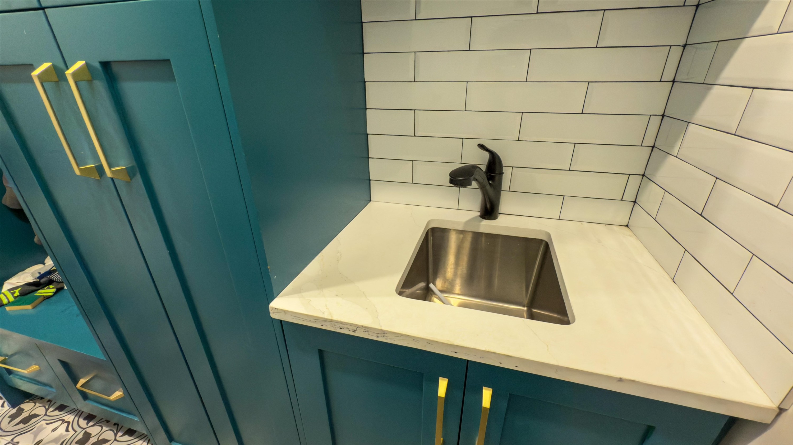 









6816


147

Street,
Surrey,




BC
V3S 2B1

