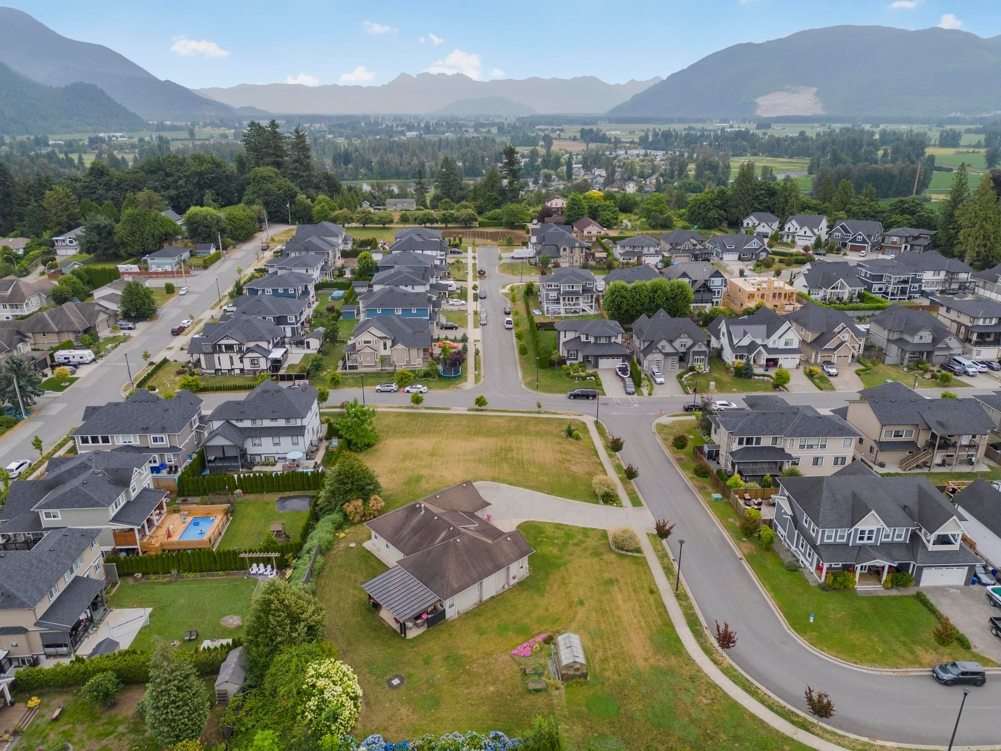 









8455


Jack

Crescent,
Mission,




BC
V2V 6S6

